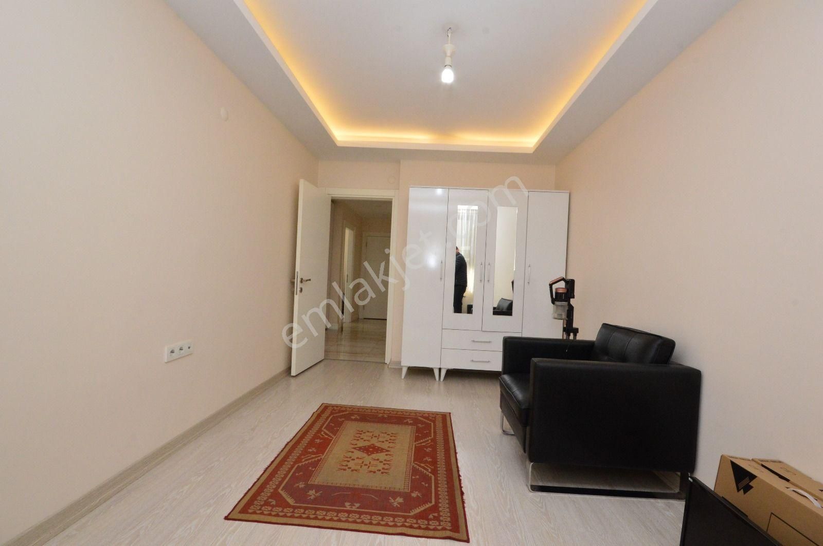 Başokur'dan Bahçelievler Şirinevler Metro Metrobüse 10 Dk, 2+1 - Görsel 3