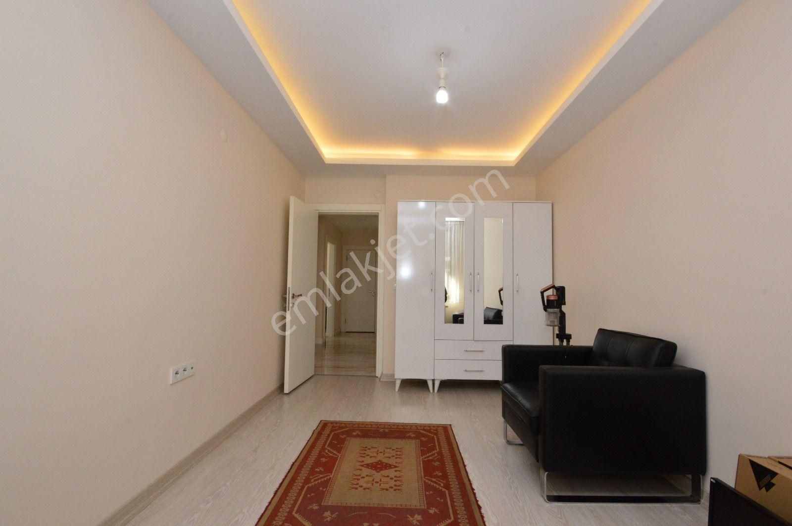 Başokur'dan Bahçelievler Şirinevler Metro Metrobüse 10 Dk, 2+1