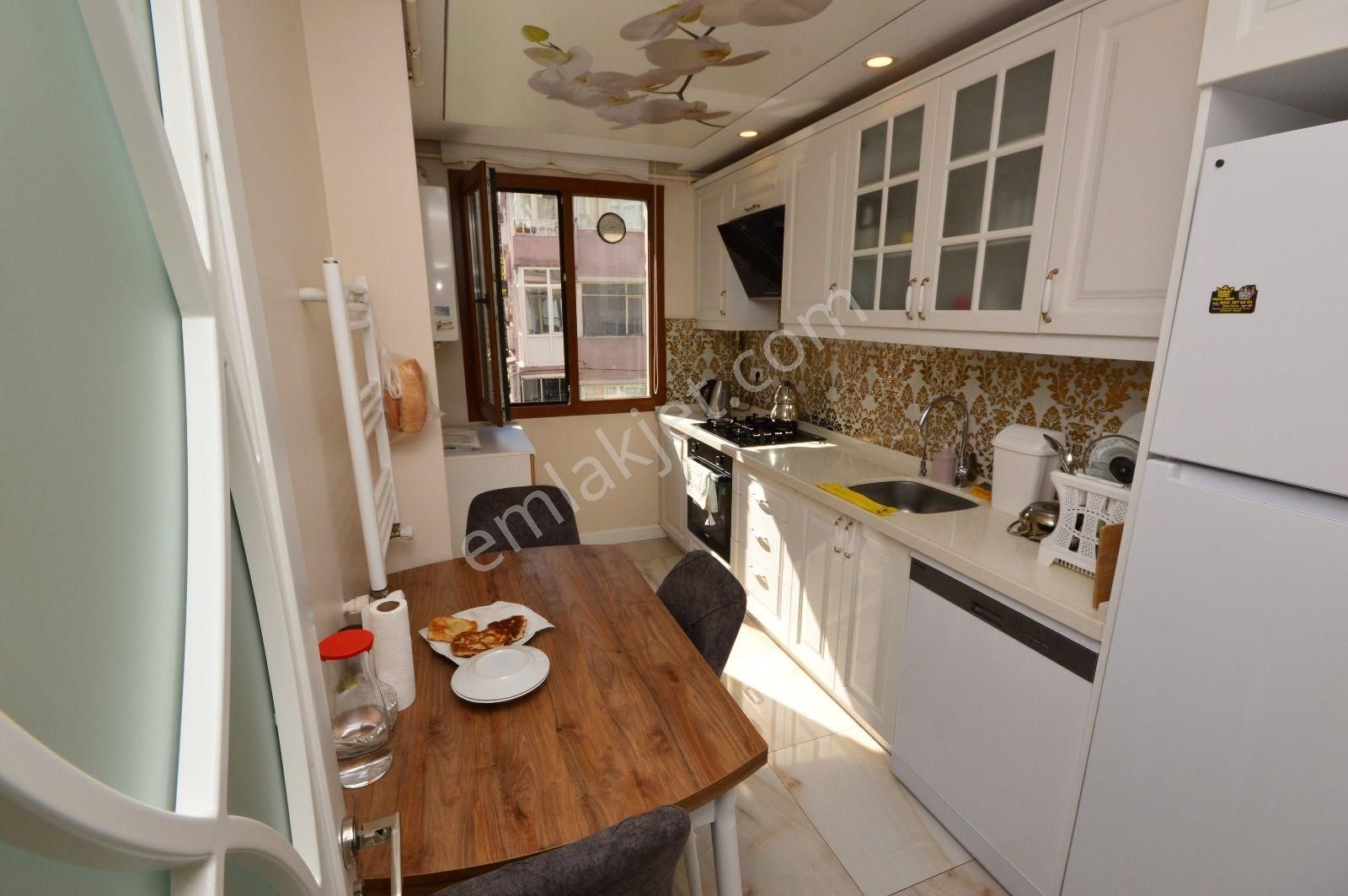 Başokur'dan Bahçelievler Şirinevler Metro Metrobüse 10 Dk, 2+1 - Görsel 19