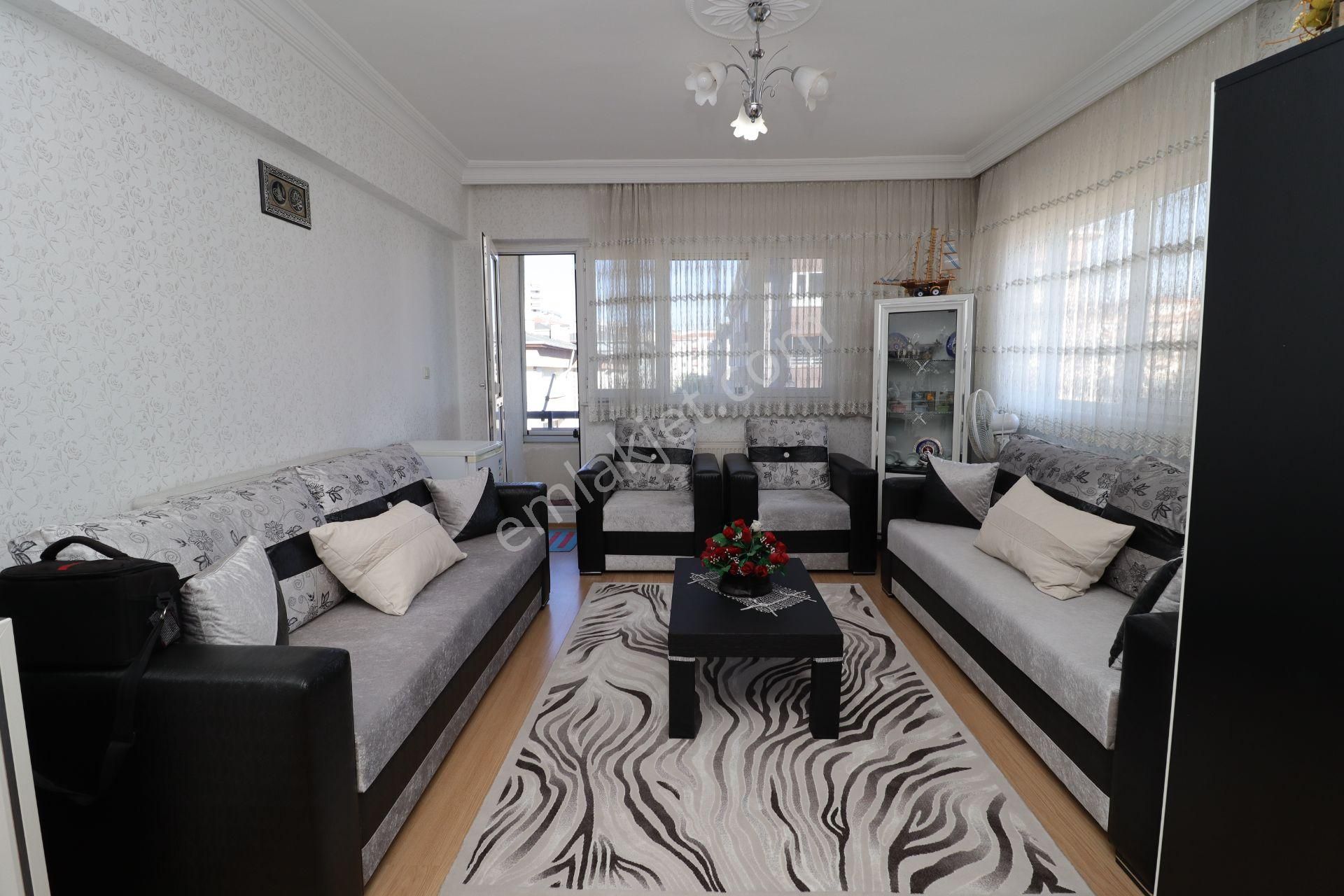 Akif'ten Selçuklu'da 3+1 Site İçi Ara Kat Bulvar Üzeri Satılık Daire - Görsel 2