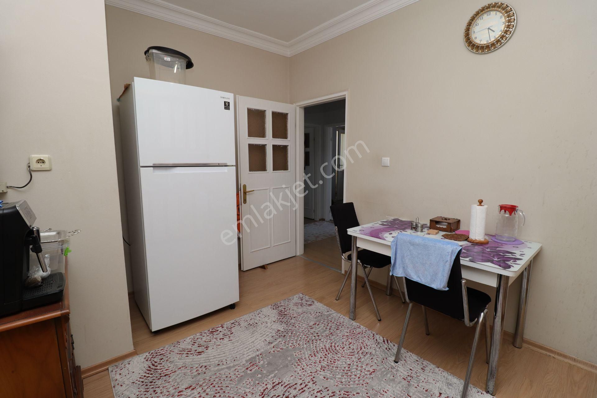 Akif'ten Selçuklu'da 3+1 Site İçi Ara Kat Bulvar Üzeri Satılık Daire - Görsel 8