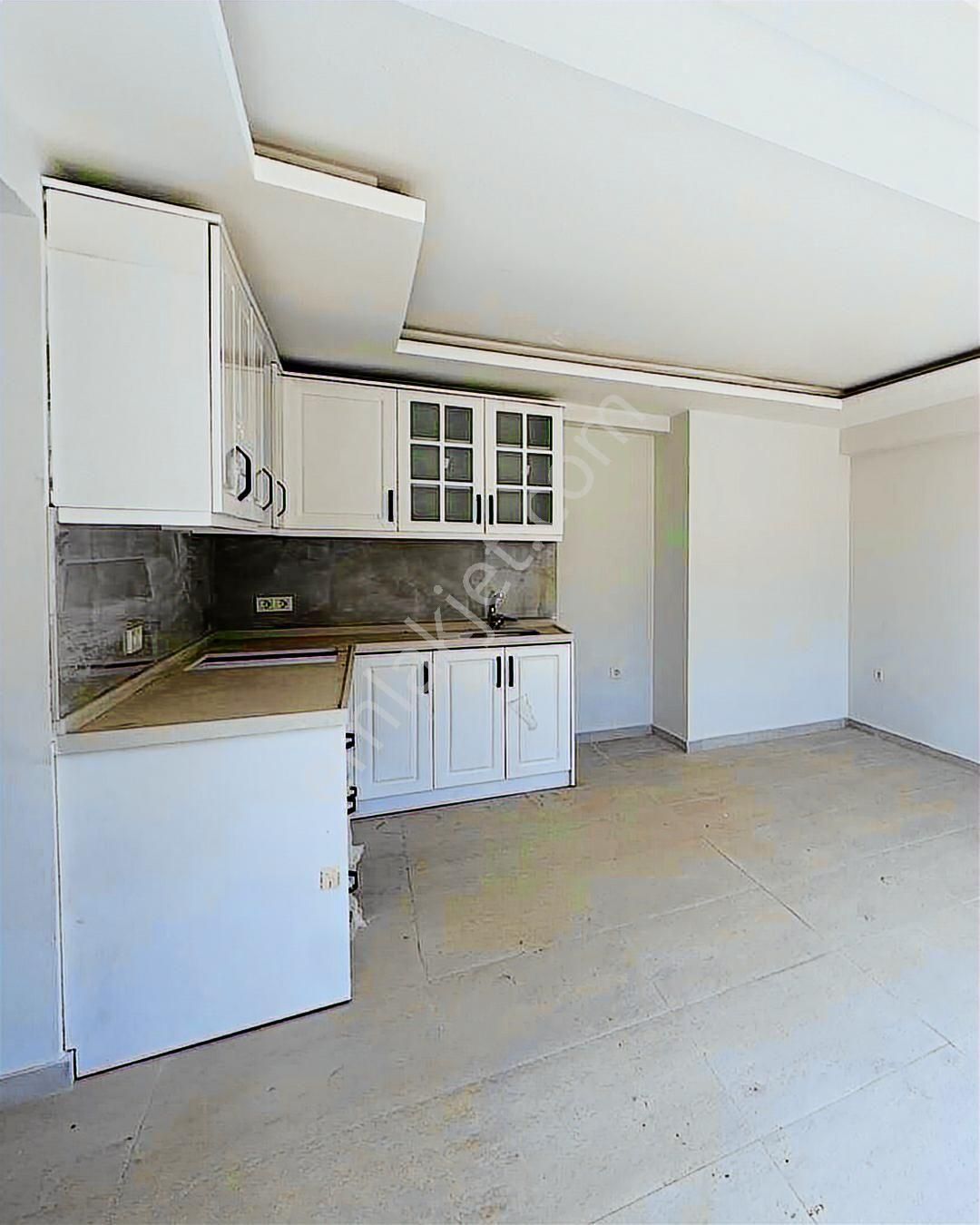 Sıla Emlak'tan Güllük Merkezde Bahçe Katı 1+1 Satılık Daire - Görsel 9