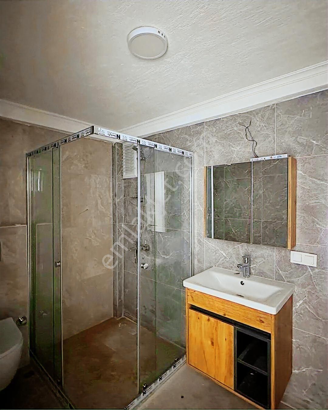 Sıla Emlak'tan Güllük Merkezde Bahçe Katı 1+1 Satılık Daire - Görsel 4