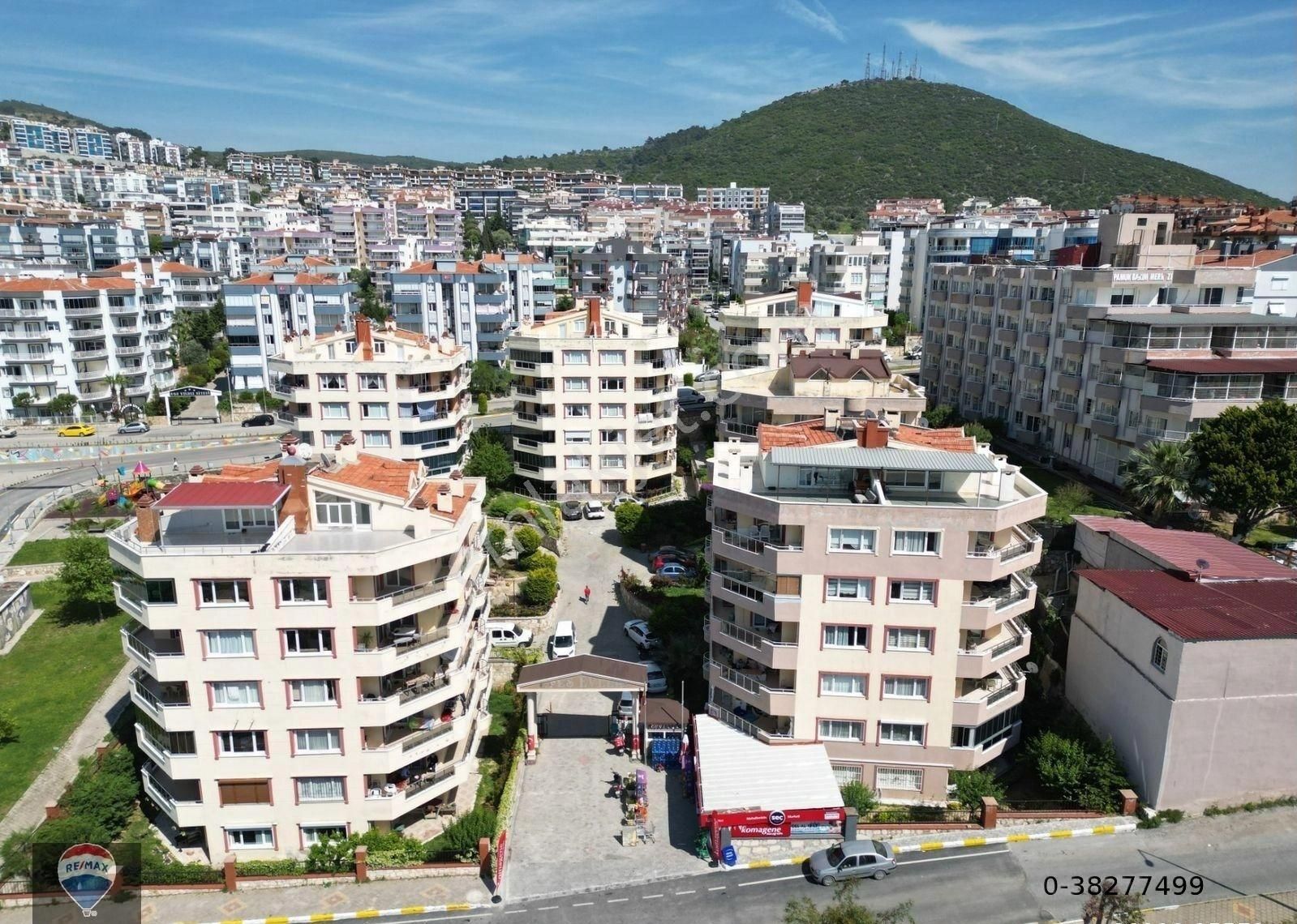 Kuşadası Ege Mahallesi Denız Manzaralı 3+1 Dubleks Daıre...