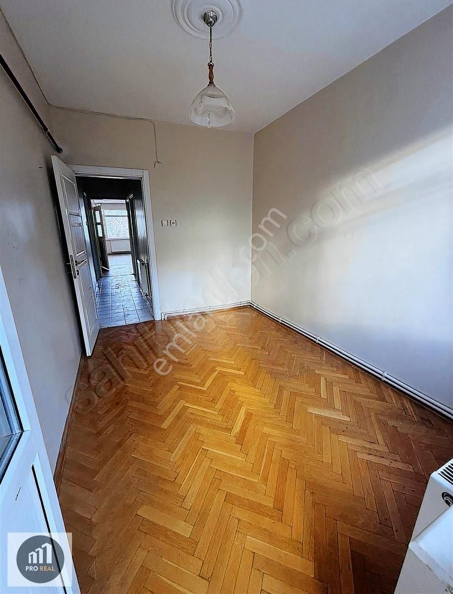 Bezmialem Çapa Hastane Metro Tramvay Satılık 2+1 Daire - Görsel 6