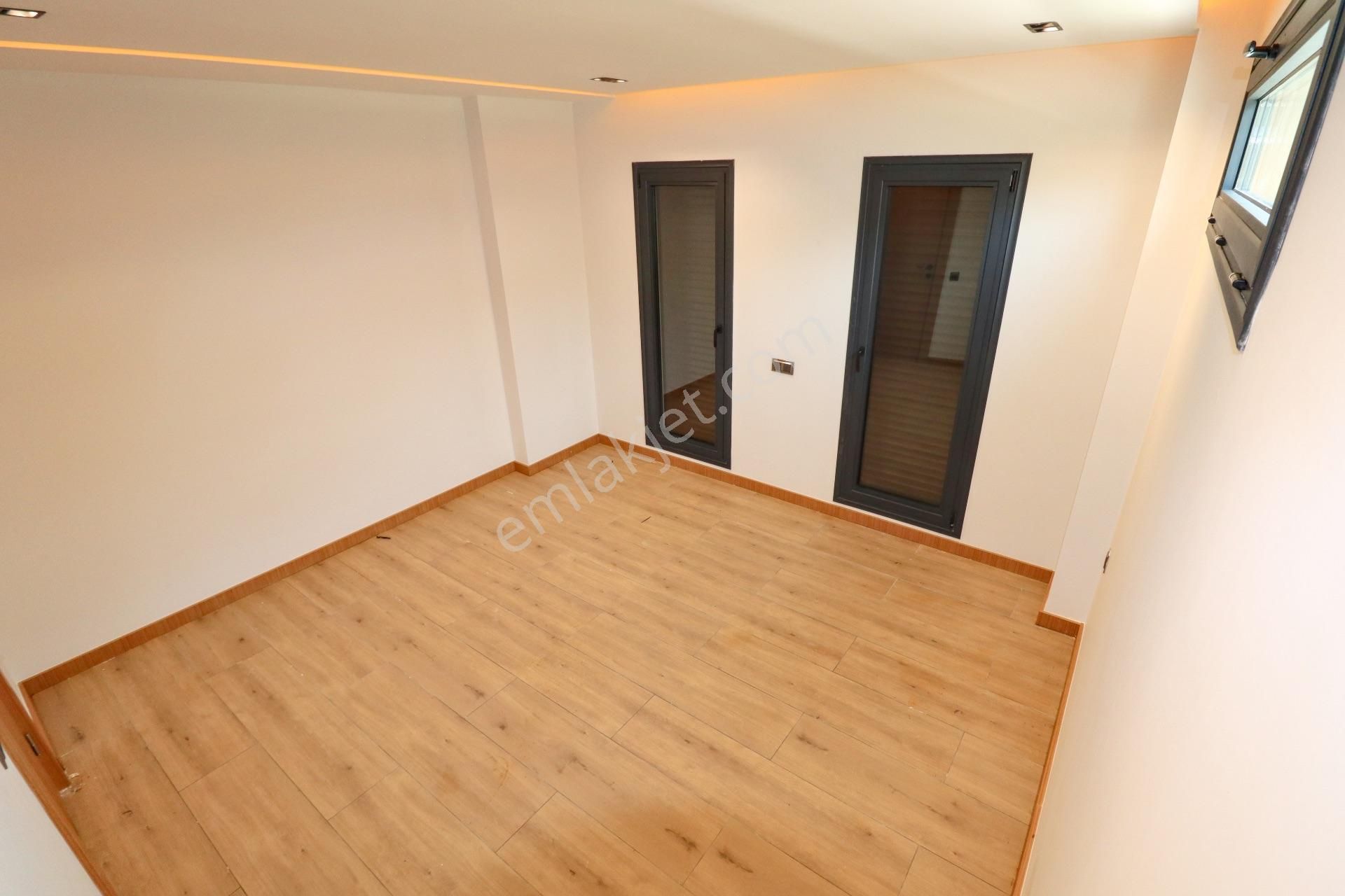 Güre'de 450 M2 Arsa İçinde Özel Havuzlu 4+1 Sıfır Villa - Görsel 26