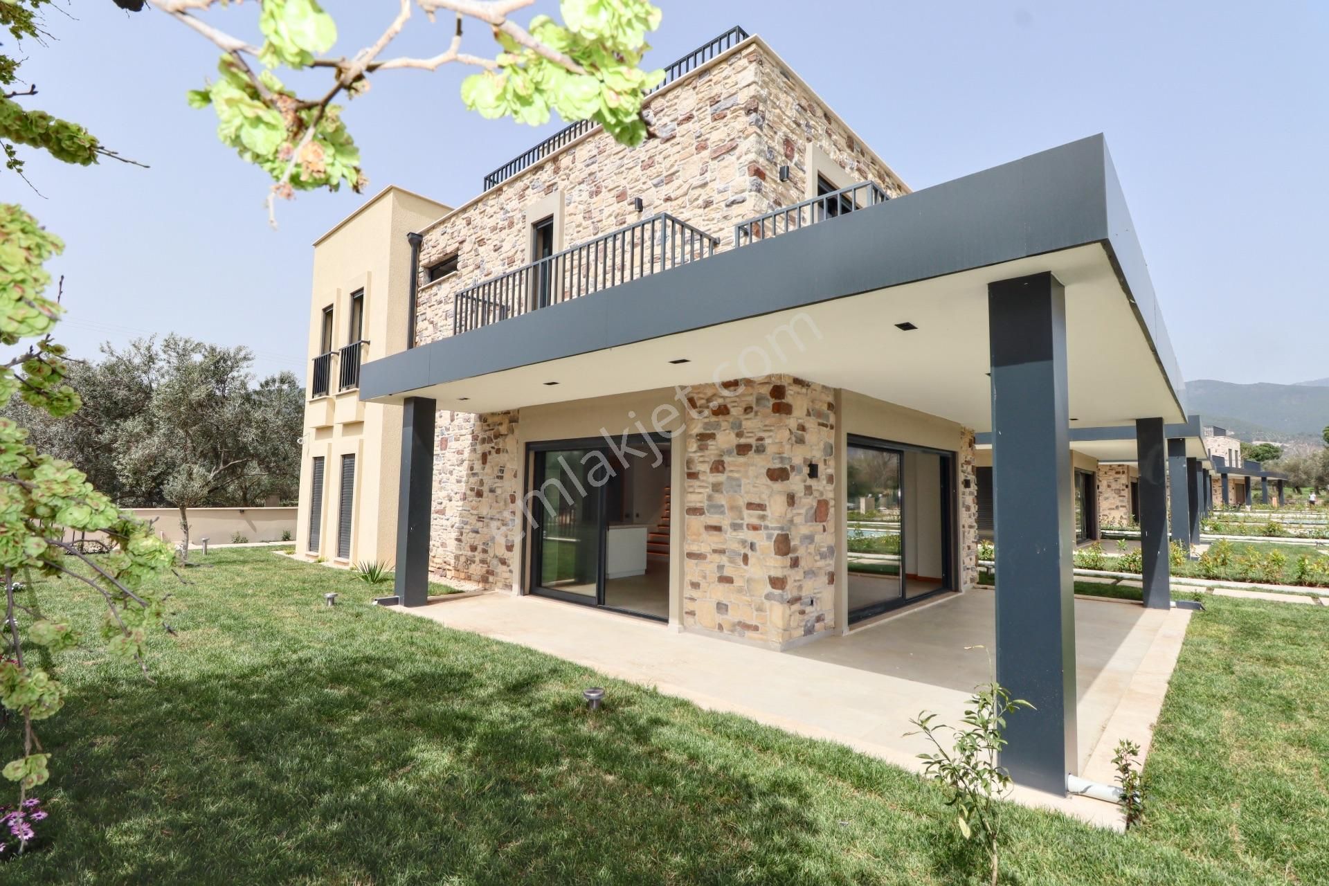 Güre'de 450 M2 Arsa İçinde Özel Havuzlu 4+1 Sıfır Villa - Görsel 13