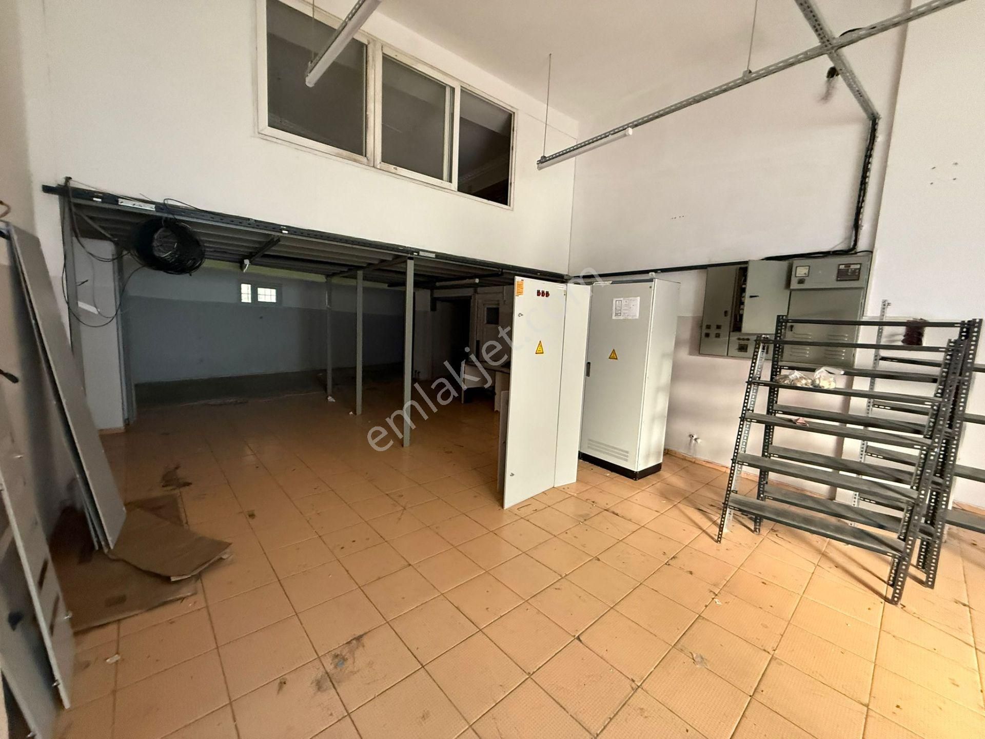 Karabağlar Belediyesi Yakını 3 Katlı 250 M² Kiralık İş Yeri - Görsel 2