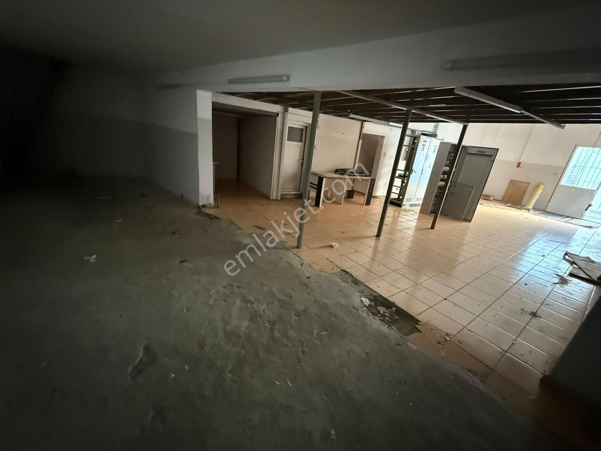 Karabağlar Belediyesi Yakını 3 Katlı 250 M² Kiralık İş Yeri - Görsel 5