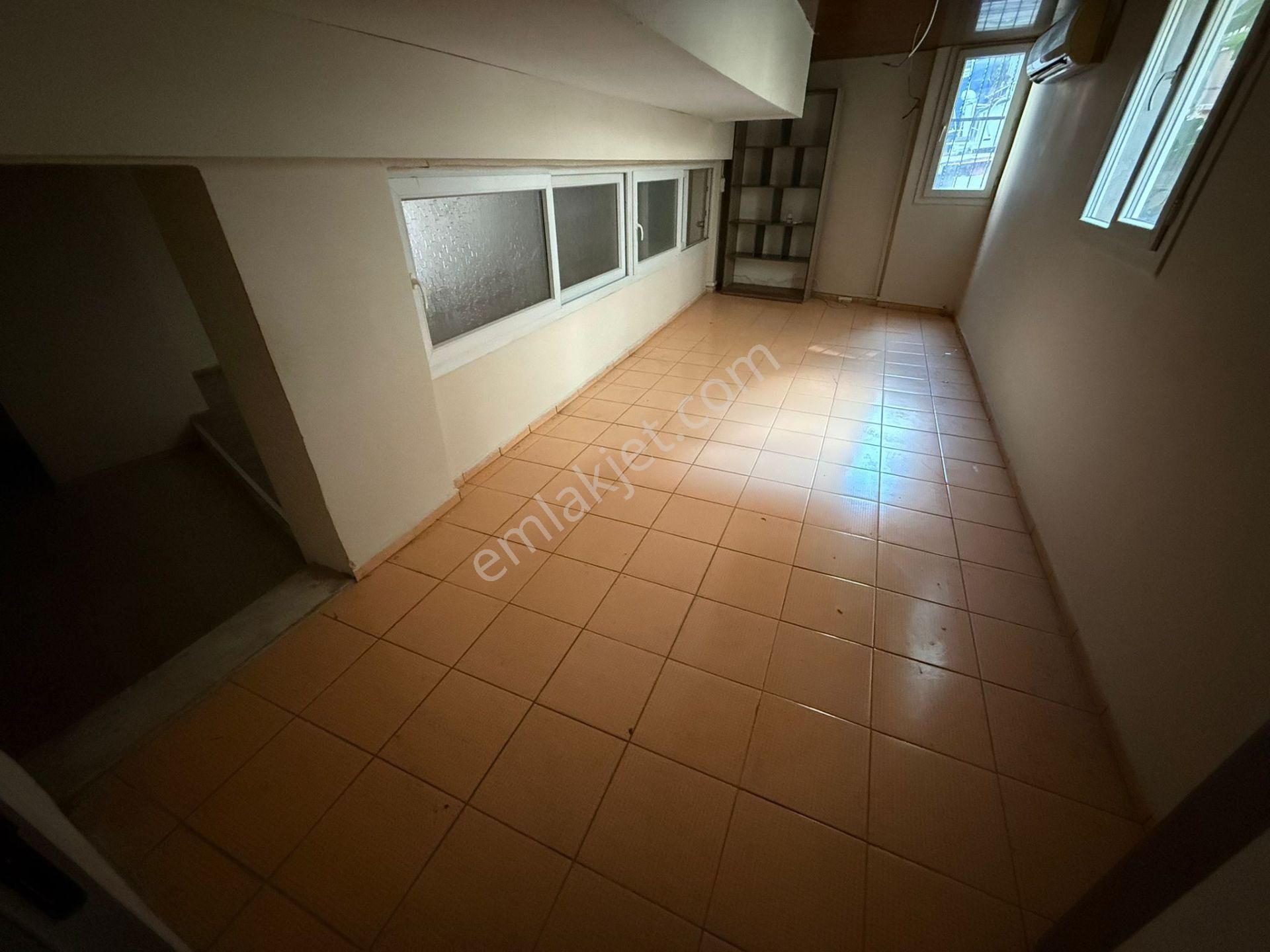 Karabağlar Belediyesi Yakını 3 Katlı 250 M² Kiralık İş Yeri - Görsel 6