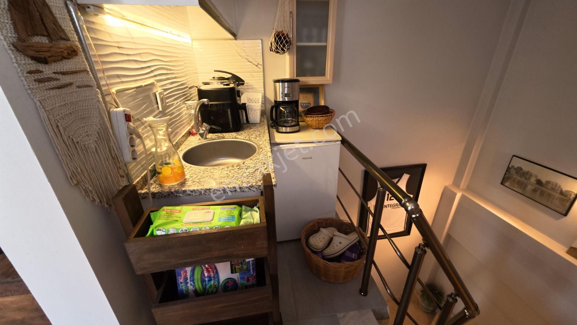 Yeni Foça'da Bahçeli Teraslı Satılık 2+1 Müstakil Ev - Görsel 9