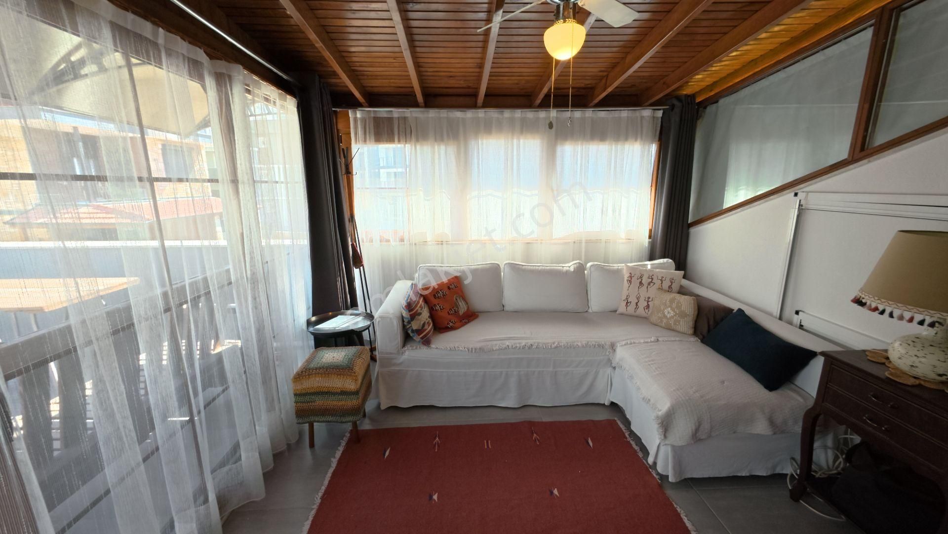 Yeni Foça'da Bahçeli Teraslı Satılık 2+1 Müstakil Ev - Görsel 7