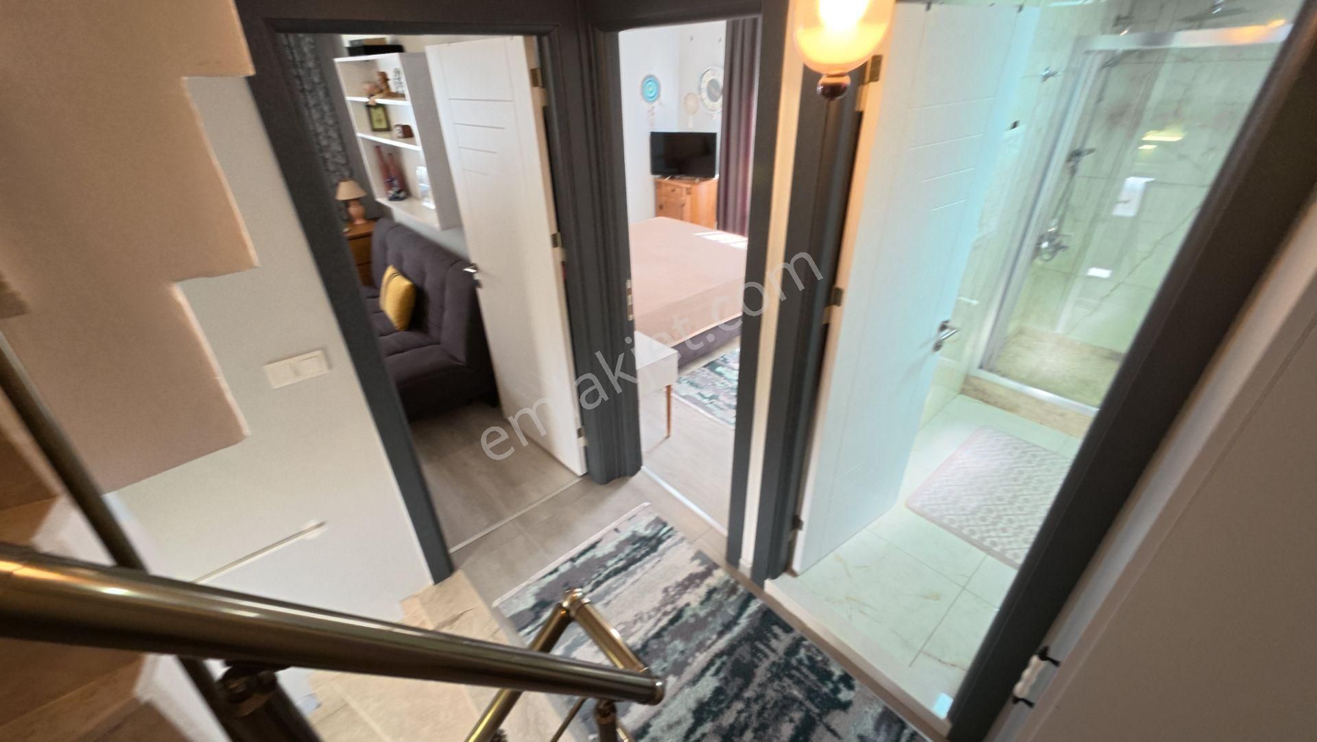 Yeni Foça'da Bahçeli Teraslı Satılık 2+1 Müstakil Ev - Görsel 10