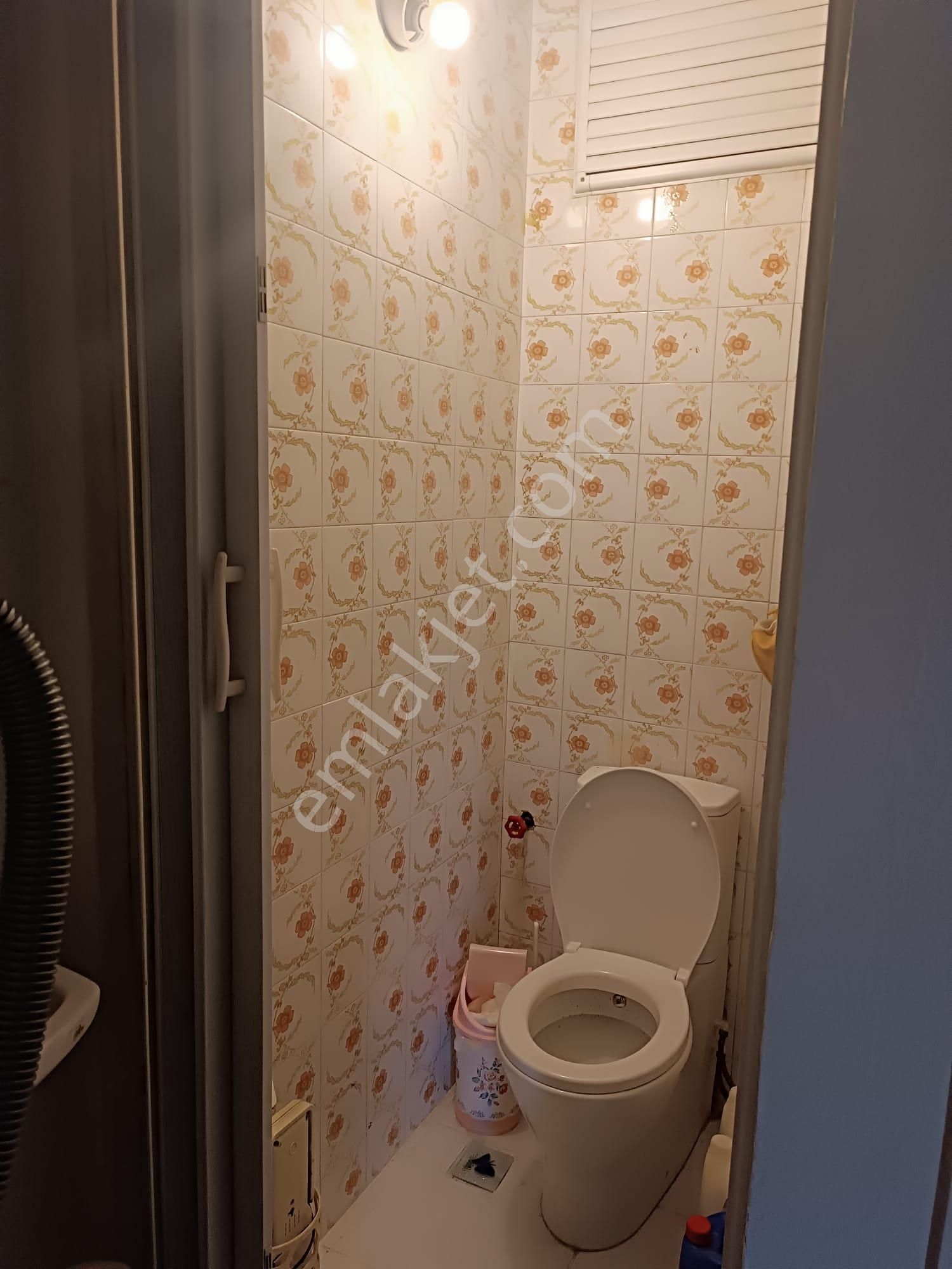 İzmir Karşıyakada Merkezi Konumda Ferah Satılık Daire - Görsel 22