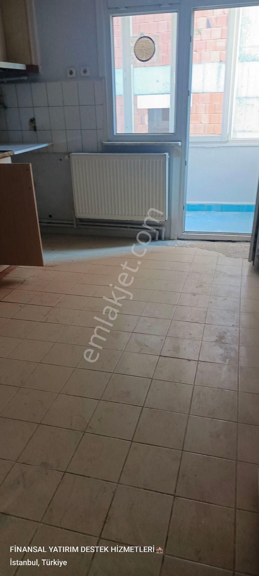 Ümraniye Ihlamurkuyu Mah 1.kat 2+1 100 Metre Balkonlu Boyalı Metrolar Yürüme Mesafesi Yabancı Ya - Görsel 5