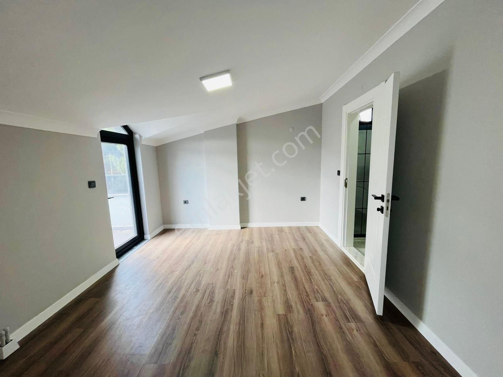 Parstan Gürede Geniş Bahçeli Deniz Ve Doğa Manzaralı 3+1 Villa - Görsel 15