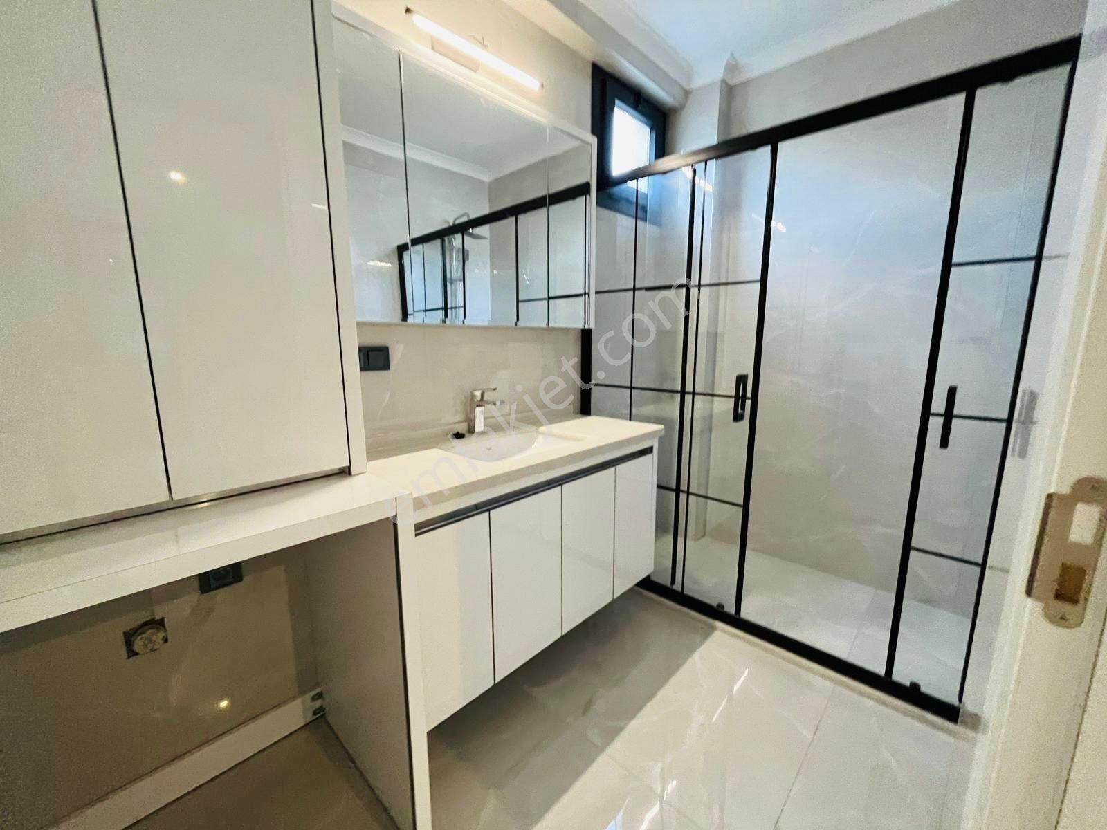 Parstan Gürede Geniş Bahçeli Deniz Ve Doğa Manzaralı 3+1 Villa - Görsel 14