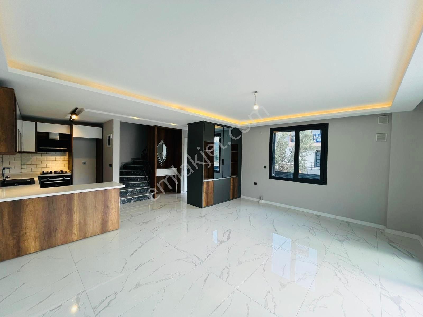 Parstan Gürede Geniş Bahçeli Deniz Ve Doğa Manzaralı 3+1 Villa - Görsel 25