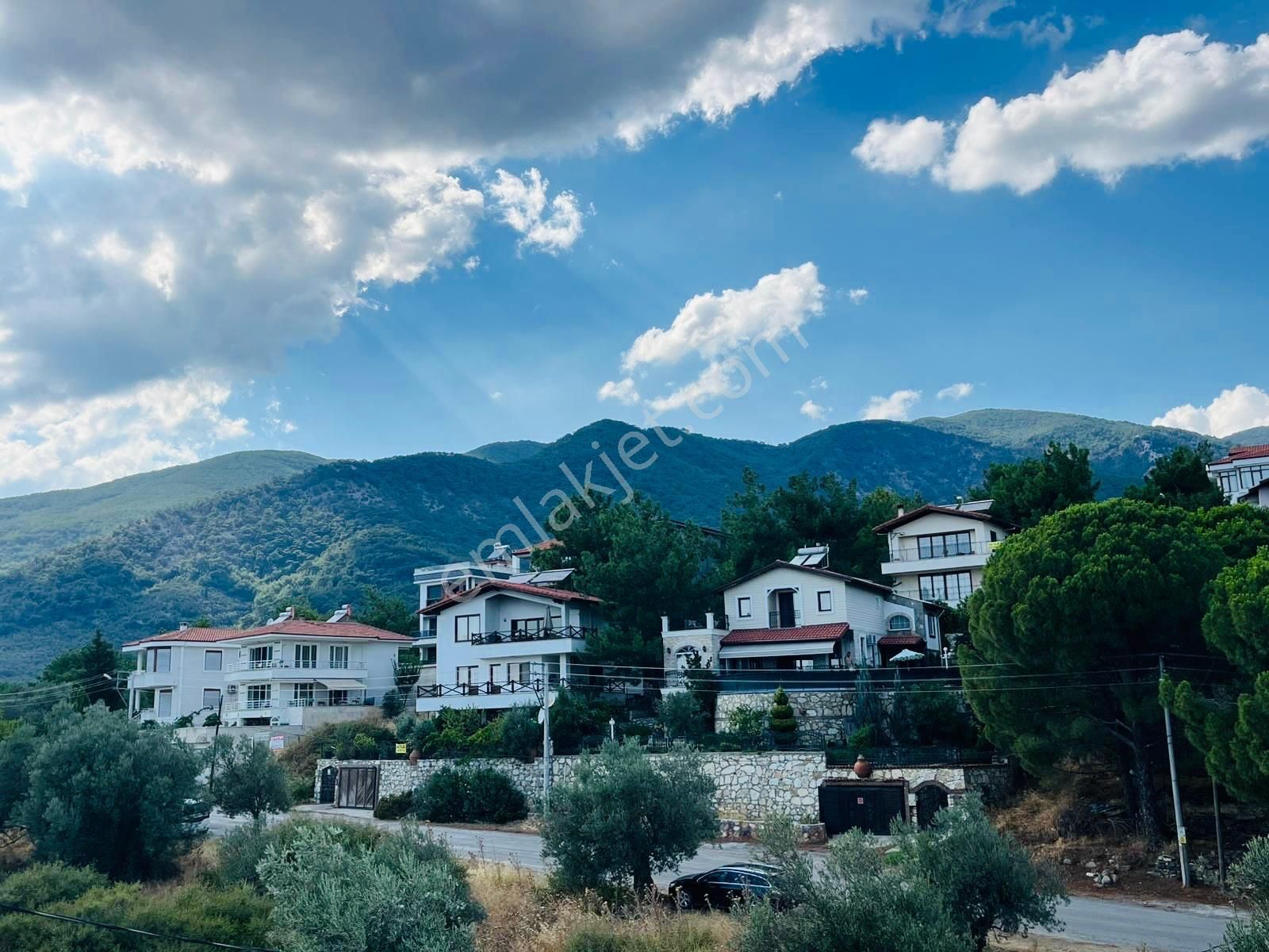 Parstan Gürede Geniş Bahçeli Deniz Ve Doğa Manzaralı 3+1 Villa - Görsel 23