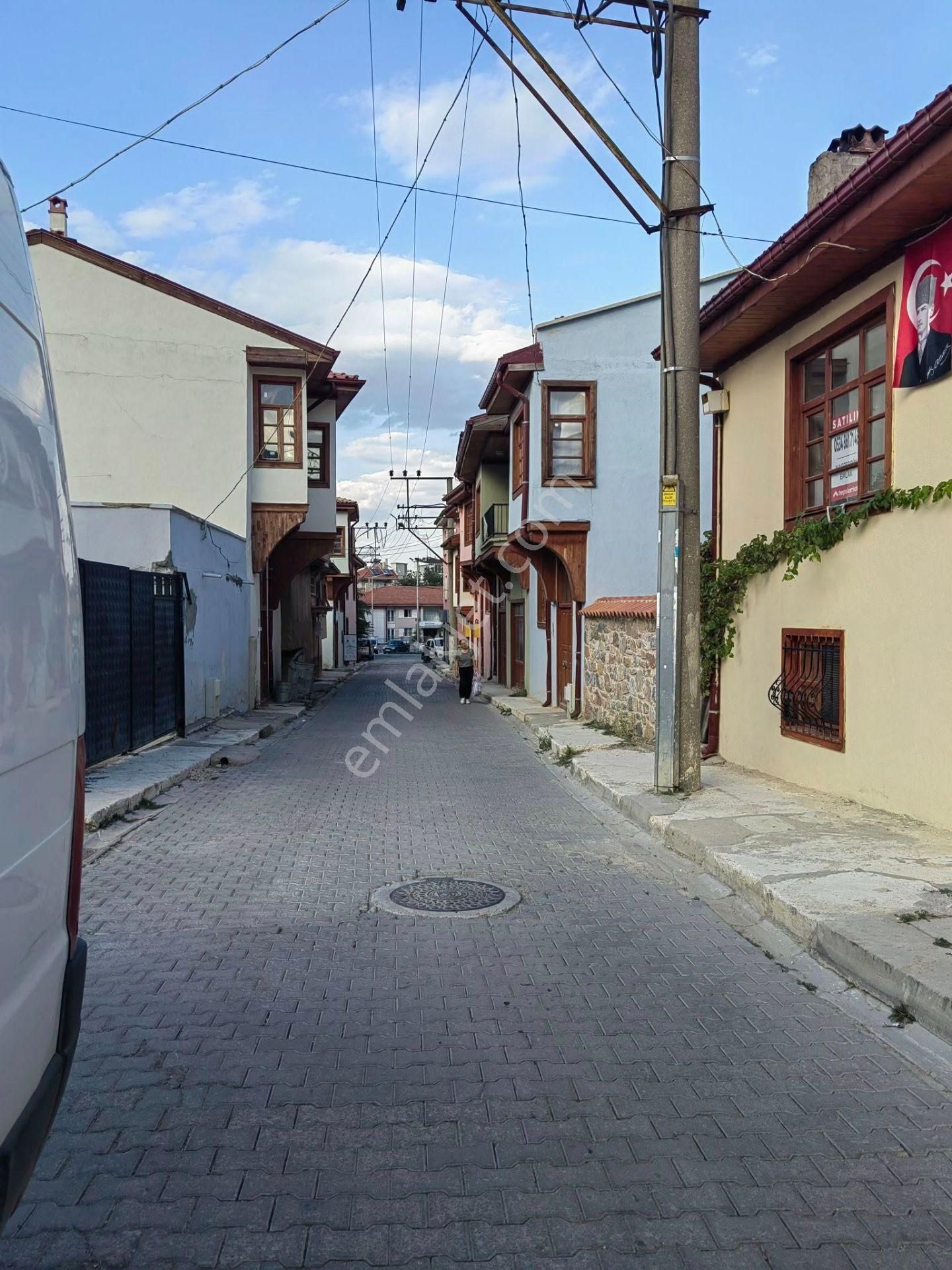 Nasreddin Emlaktan Belediye Parkı Üstü Satılık Müstakil - Görsel 3