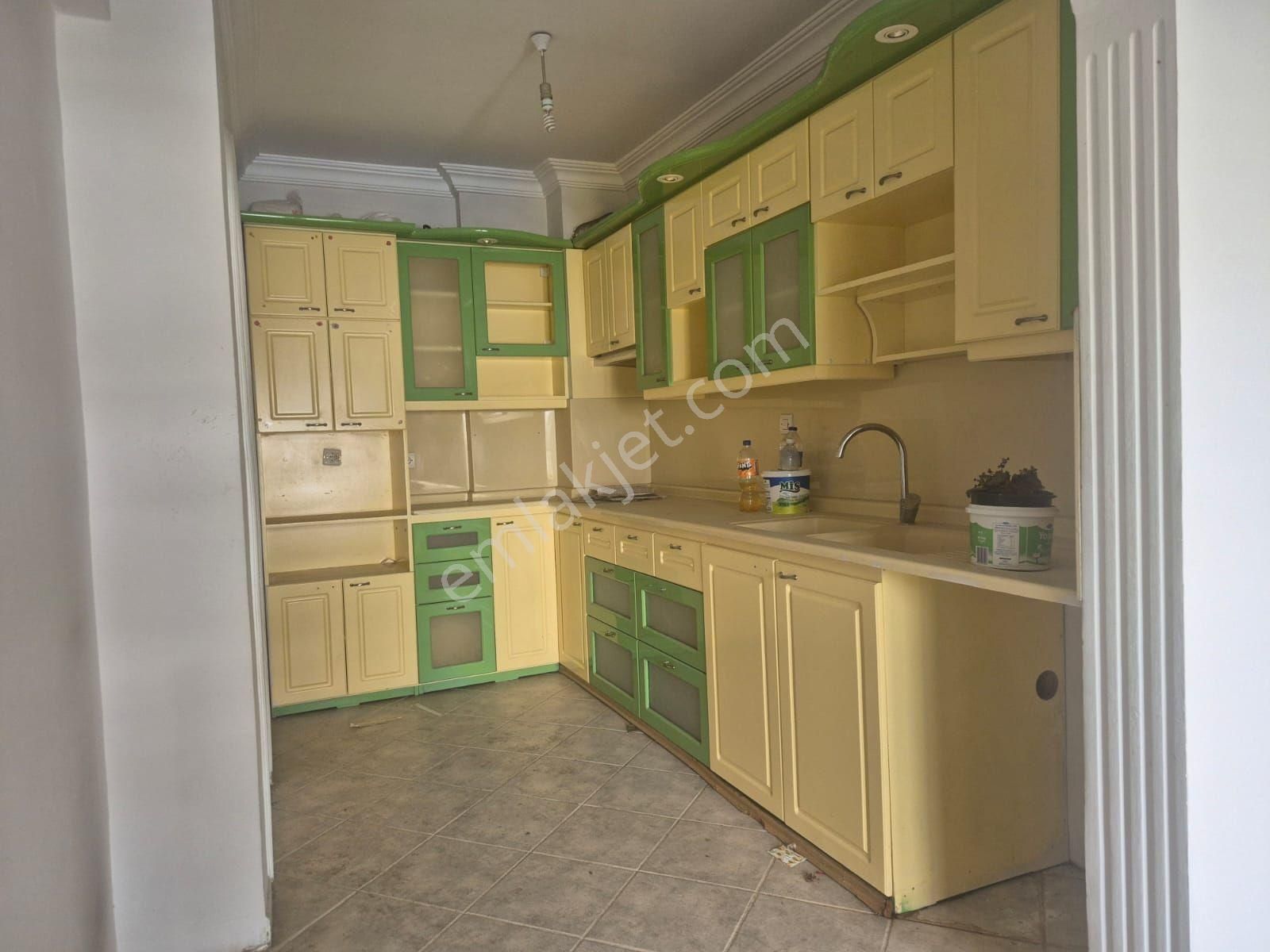 Cadde Üzerinde Kiralık Daire - Görsel 4