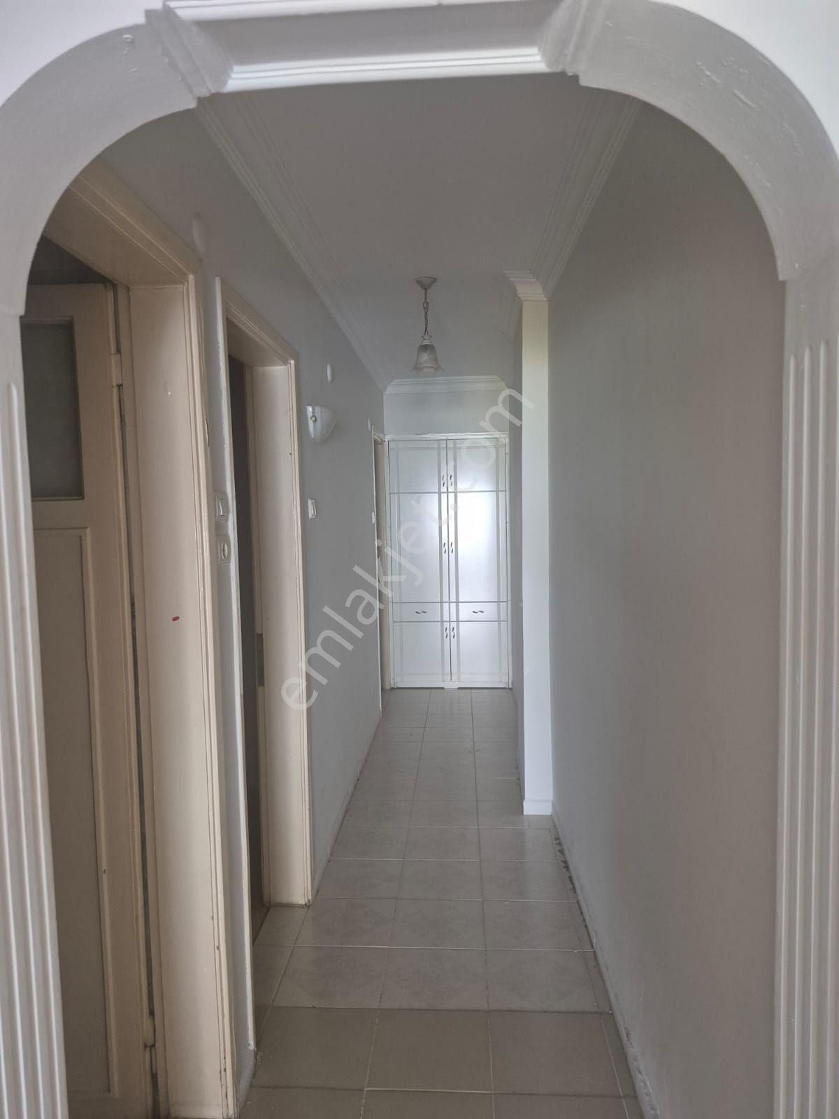 Cadde Üzerinde Kiralık Daire - Görsel 16