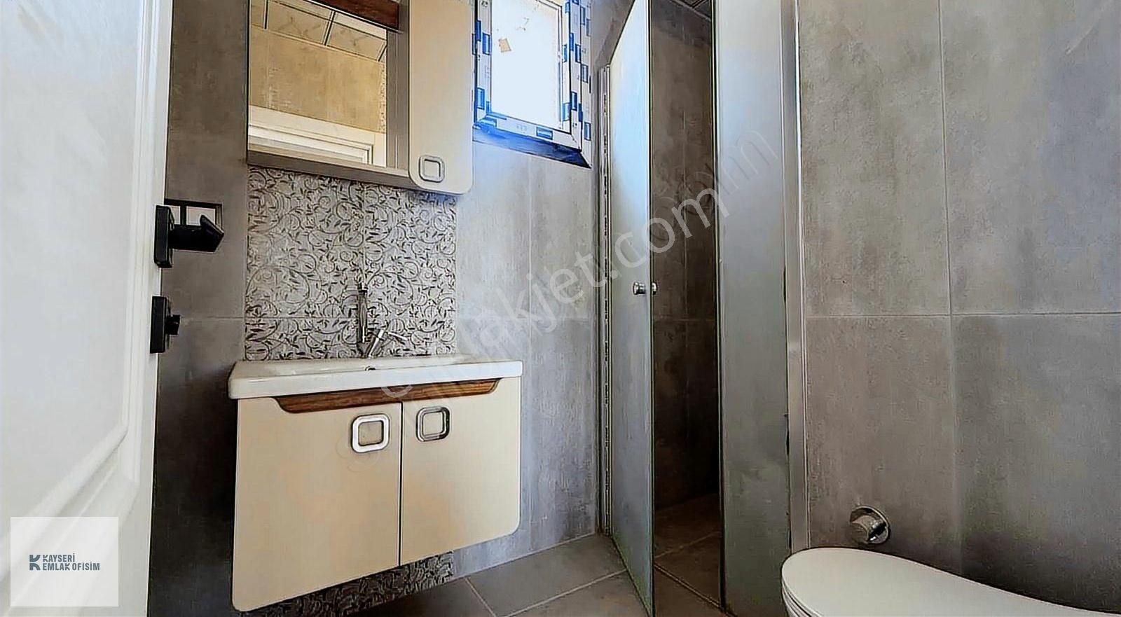 Emlak Ofisimden / Beğendik Mah. 2+1 419 M2 Arsalı Villa - Görsel 13