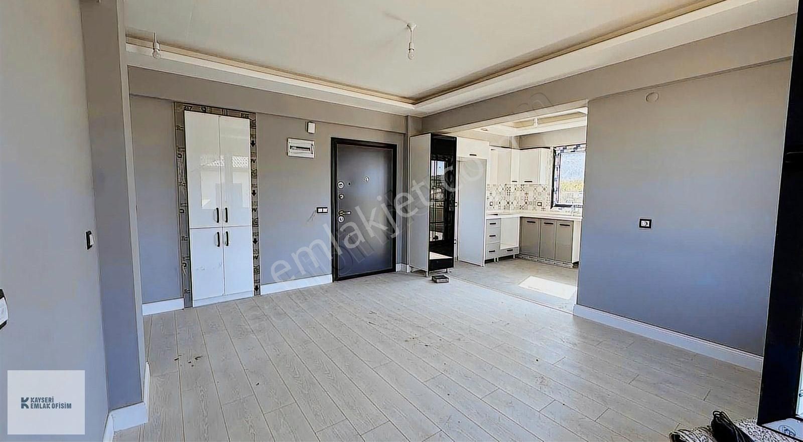 Emlak Ofisimden / Beğendik Mah. 2+1 419 M2 Arsalı Villa - Görsel 15