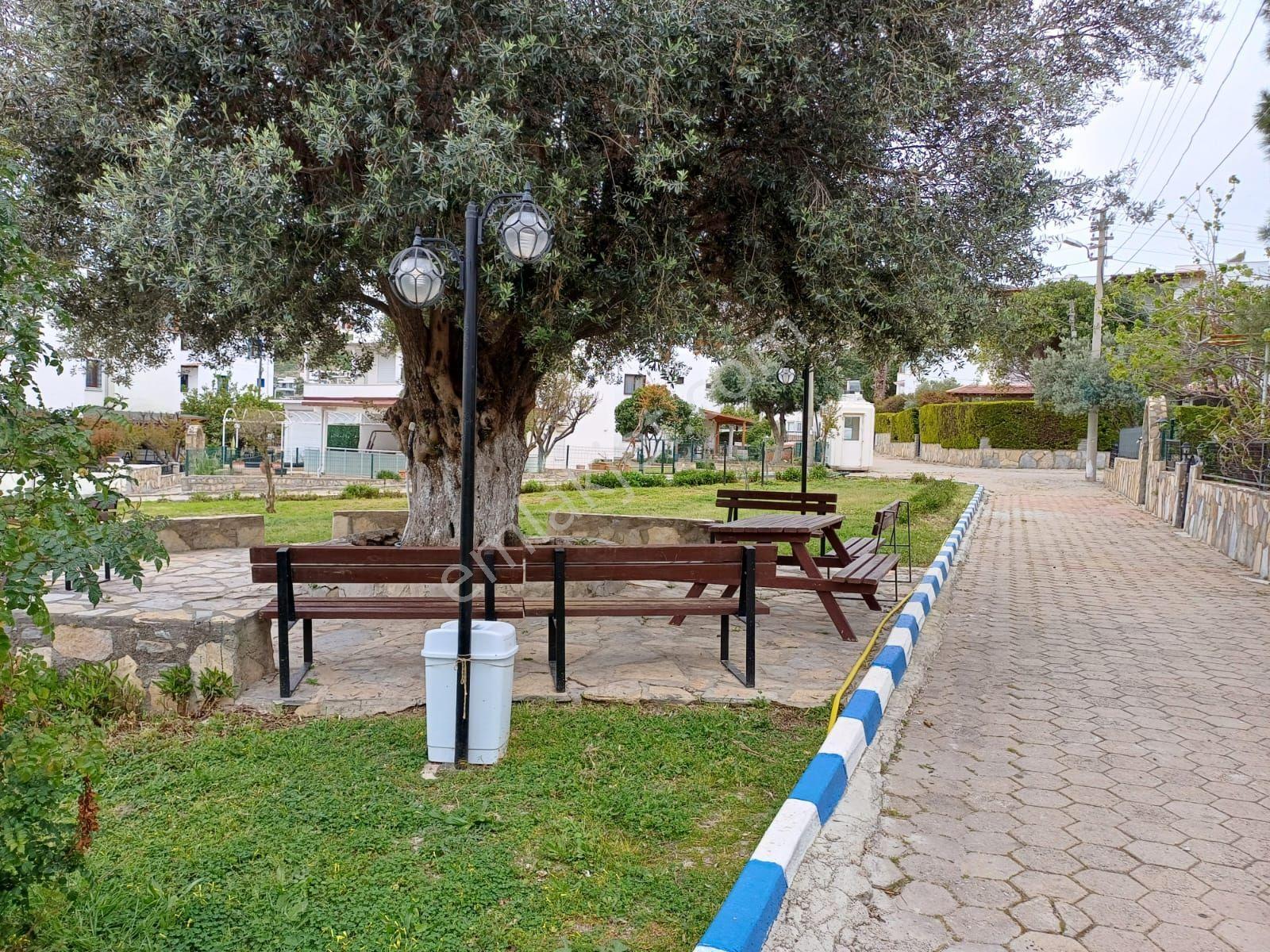 Yahşi Sitede 4+1 Plajlı Bahçeli Villa - Görsel 25