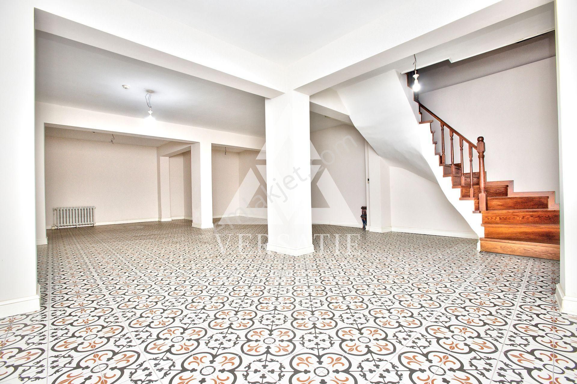 Beyoğlu'nda Satılık 1. Derece Tarihi Eser Köşk - Görsel 35