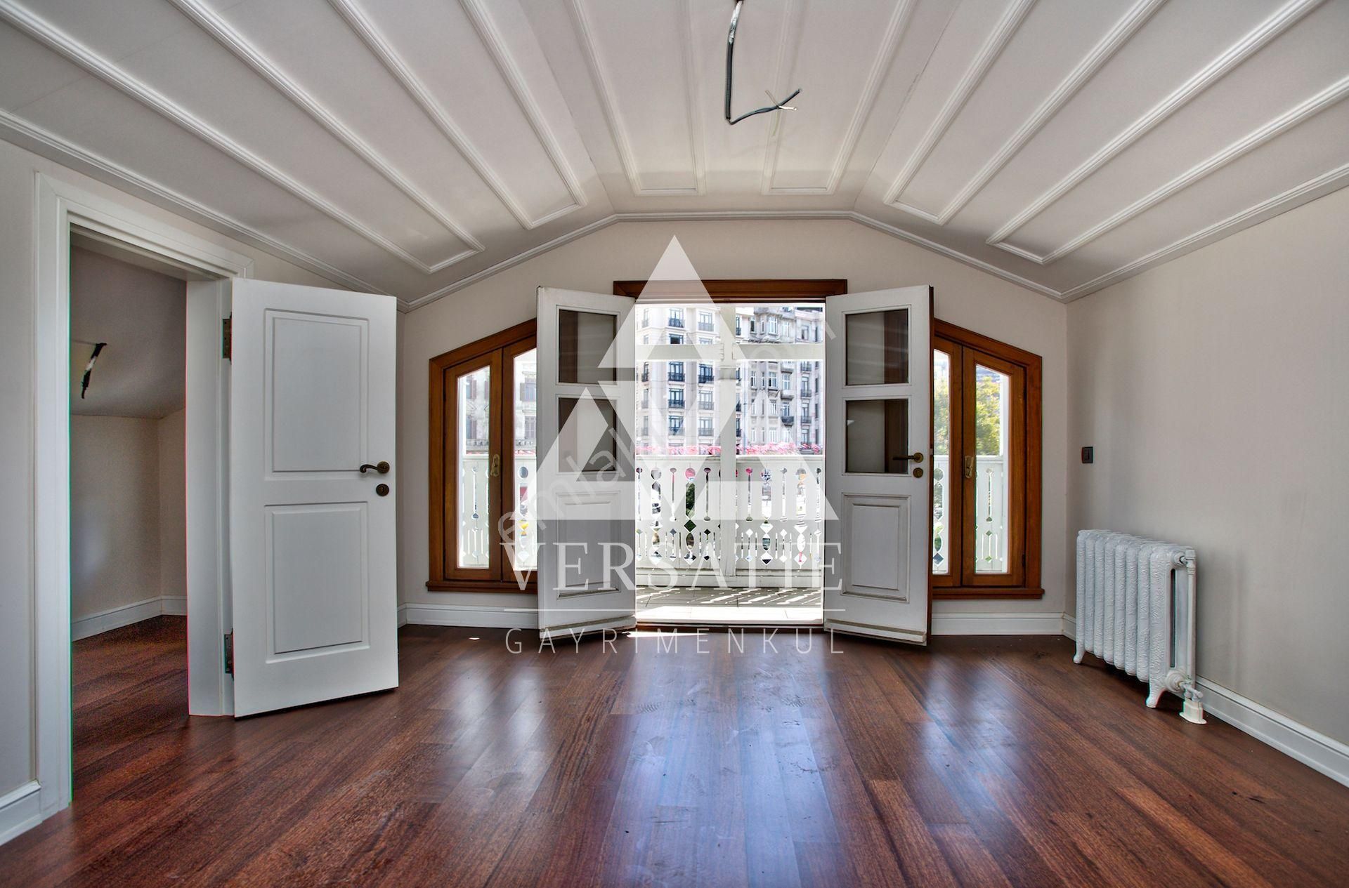 Beyoğlu'nda Satılık 1. Derece Tarihi Eser Köşk - Görsel 31