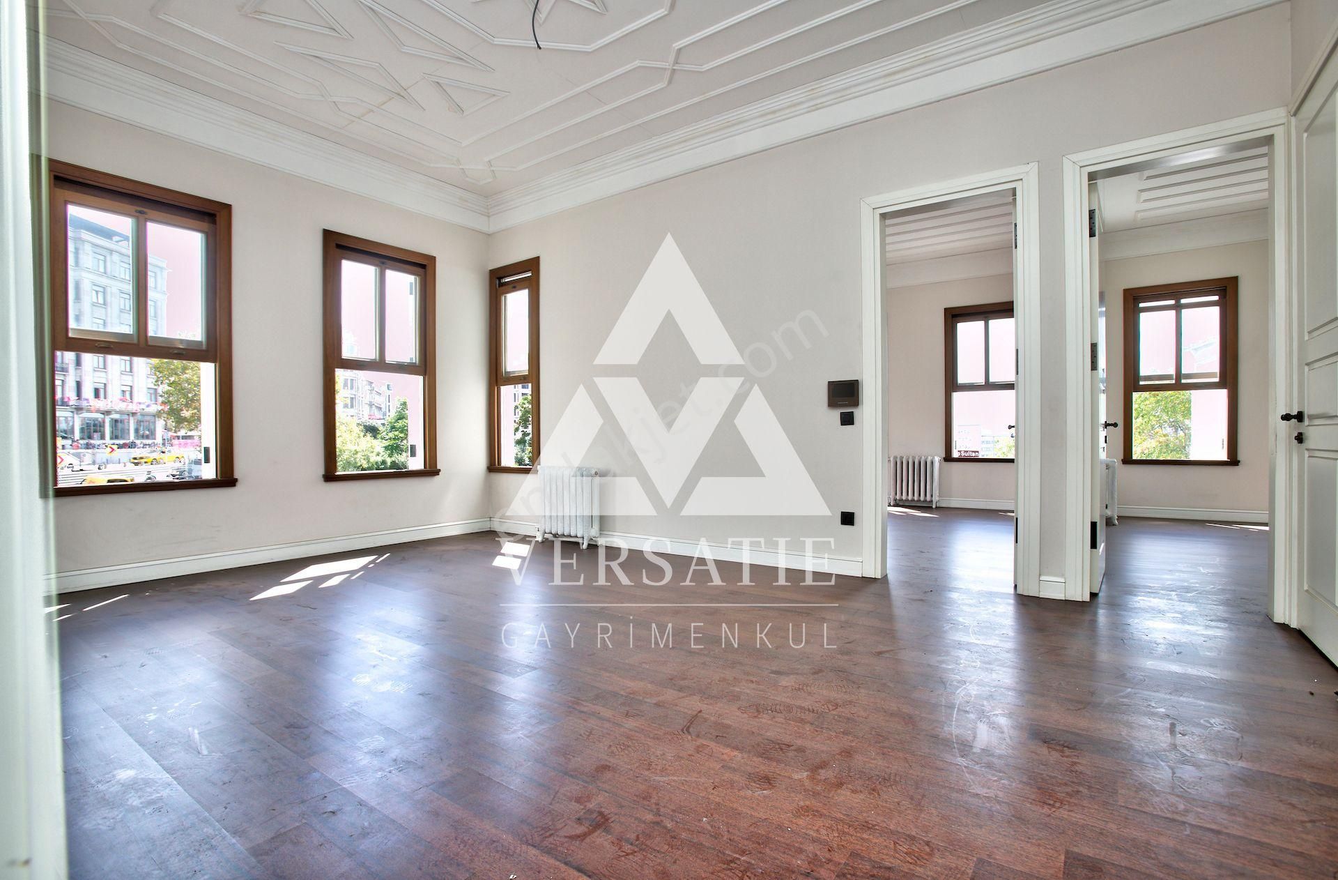 Beyoğlu'nda Satılık 1. Derece Tarihi Eser Köşk - Görsel 24