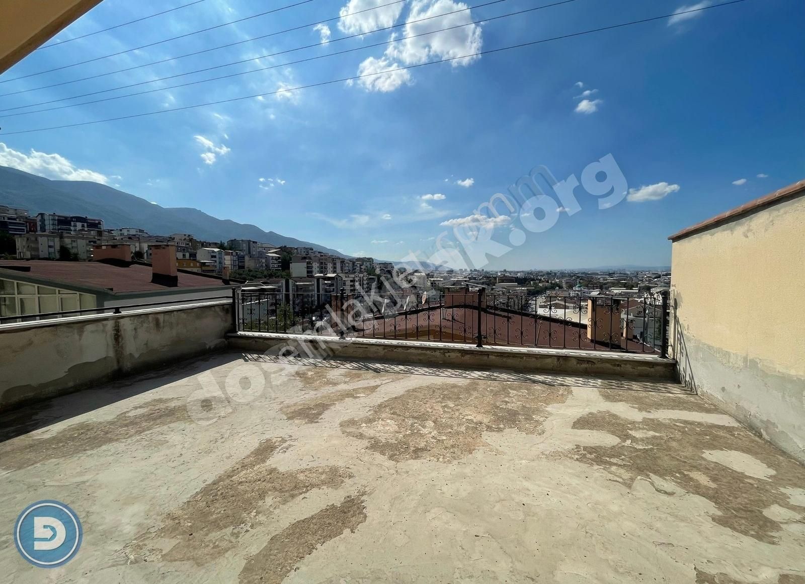 Kestel Vanimehmet Mh. Satılık 4 Katlı Villa // D O S T Emlak - Görsel 4