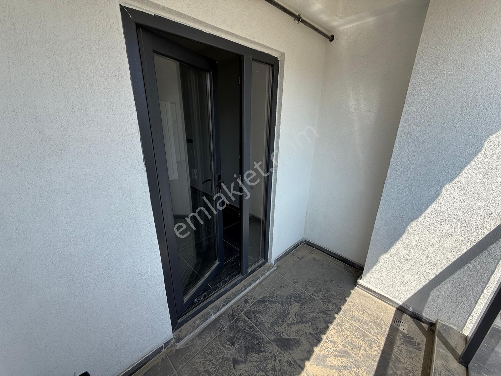Delux'den Cadde Üzeri Kiralık Sıfır Residence 1+1 Ofis - Görsel 16