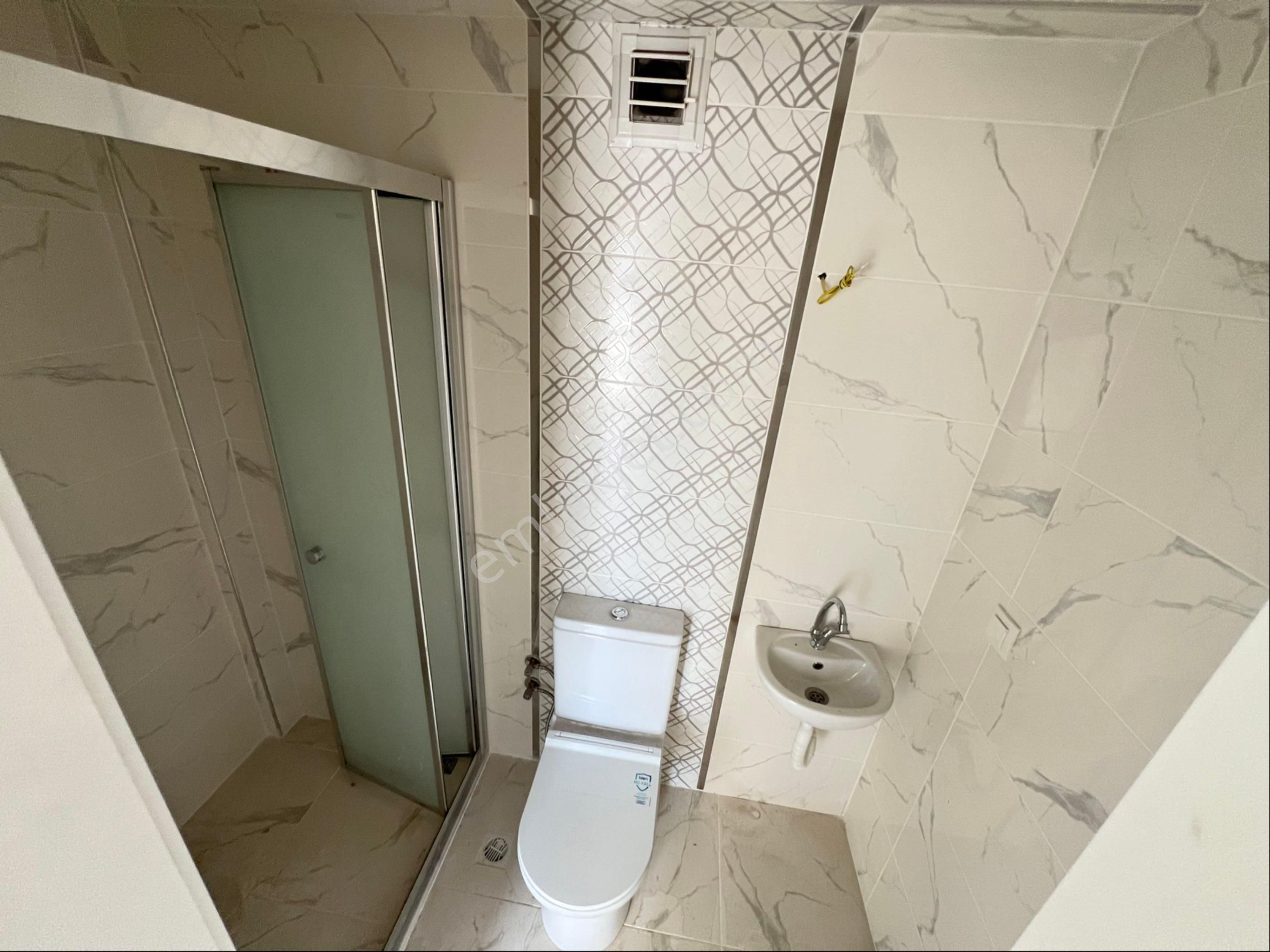 Vizyon Emlak'tan 3+1 Caddeye Yakın Çift Teraslı Üst Dubleks - Görsel 18