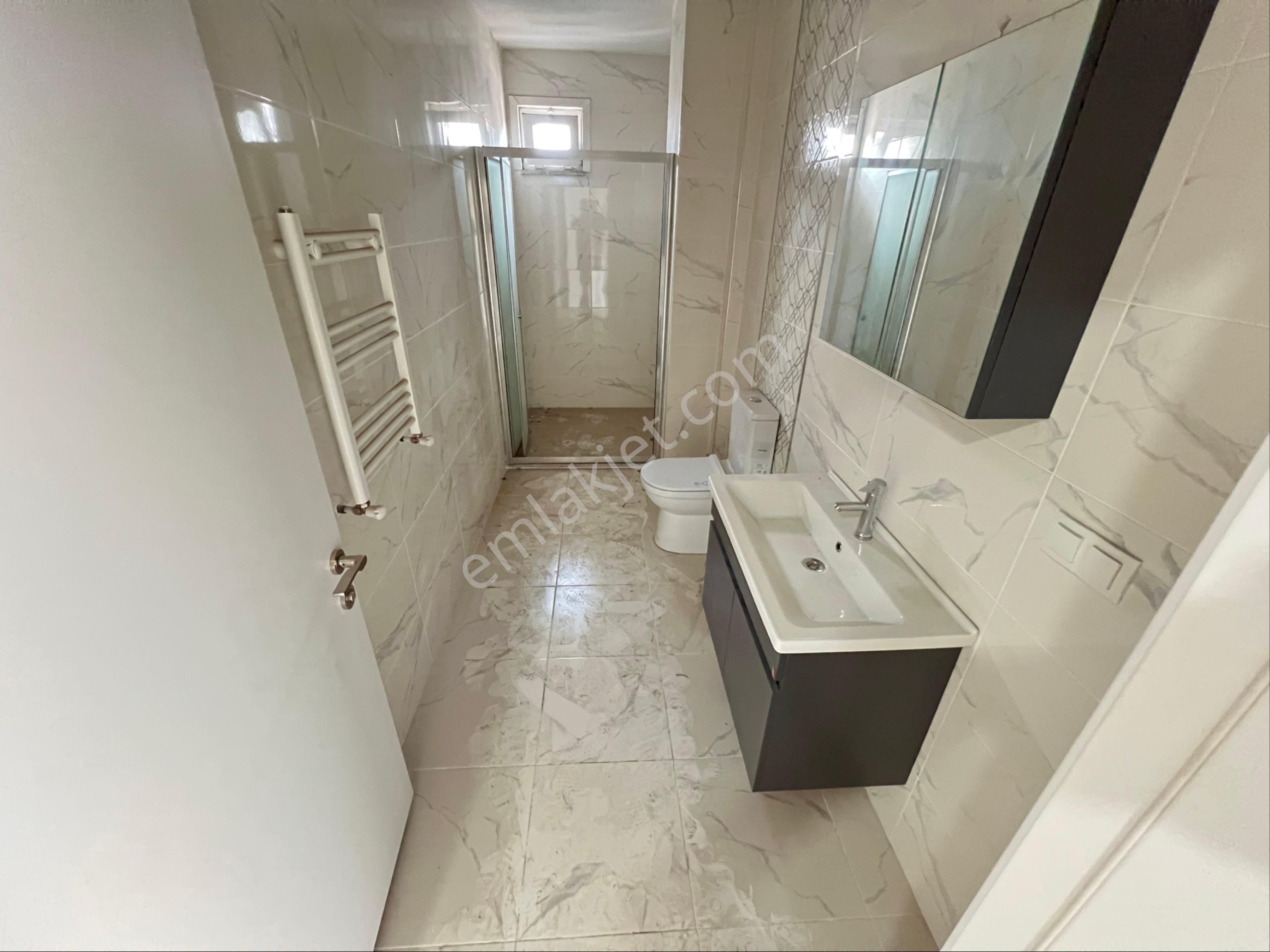 Vizyon Emlak'tan 3+1 Caddeye Yakın Çift Teraslı Üst Dubleks - Görsel 16