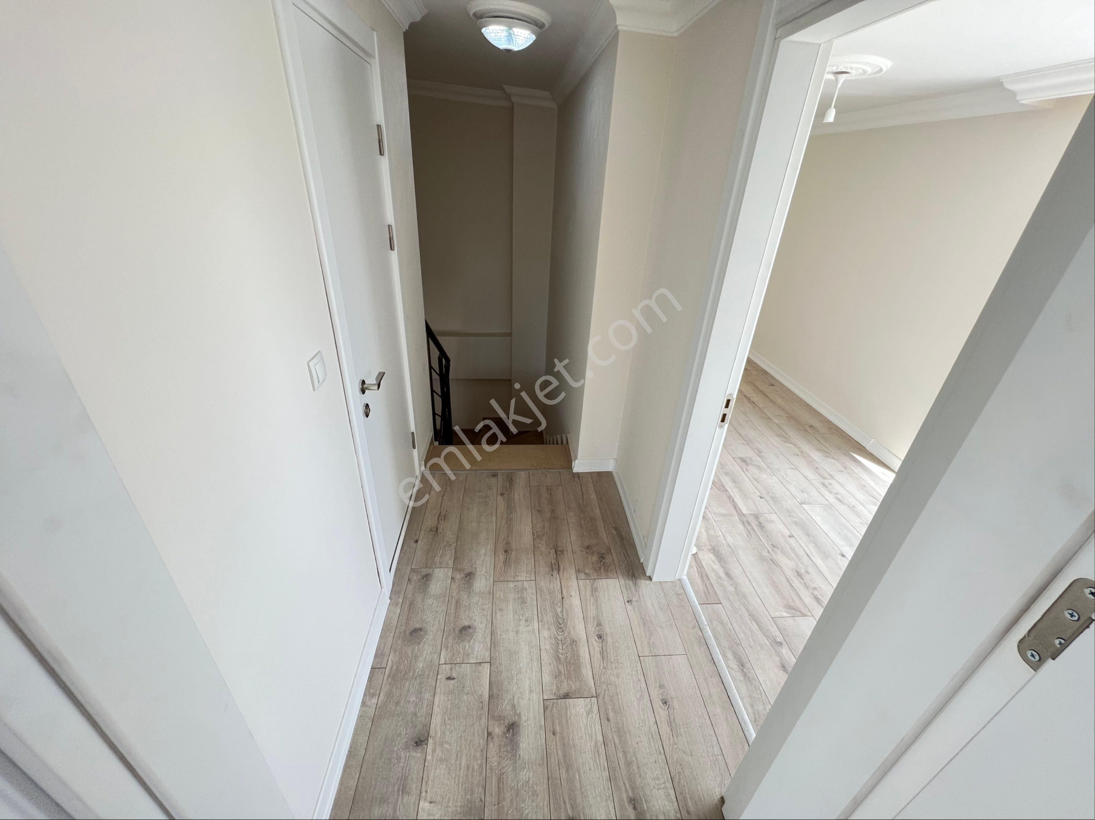 Vizyon Emlak'tan 3+1 Caddeye Yakın Çift Teraslı Üst Dubleks - Görsel 22