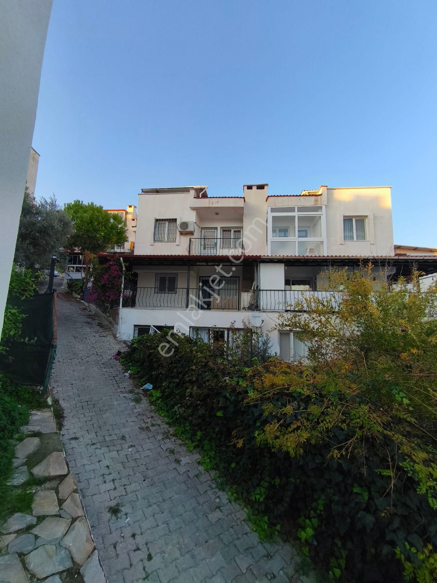 Kuşadası Kadinlardenizin'de Deniz Manzarali Triplex Villa - Görsel 8