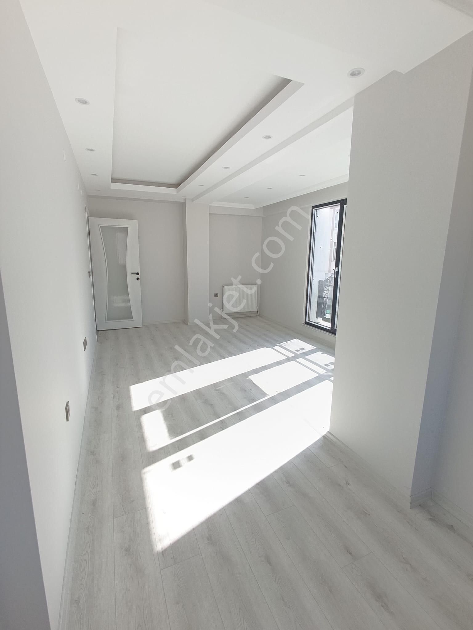 Balıkesir Bandırma Sunullah Mah. 2+1 Satılık Daire Merkezi Konumda