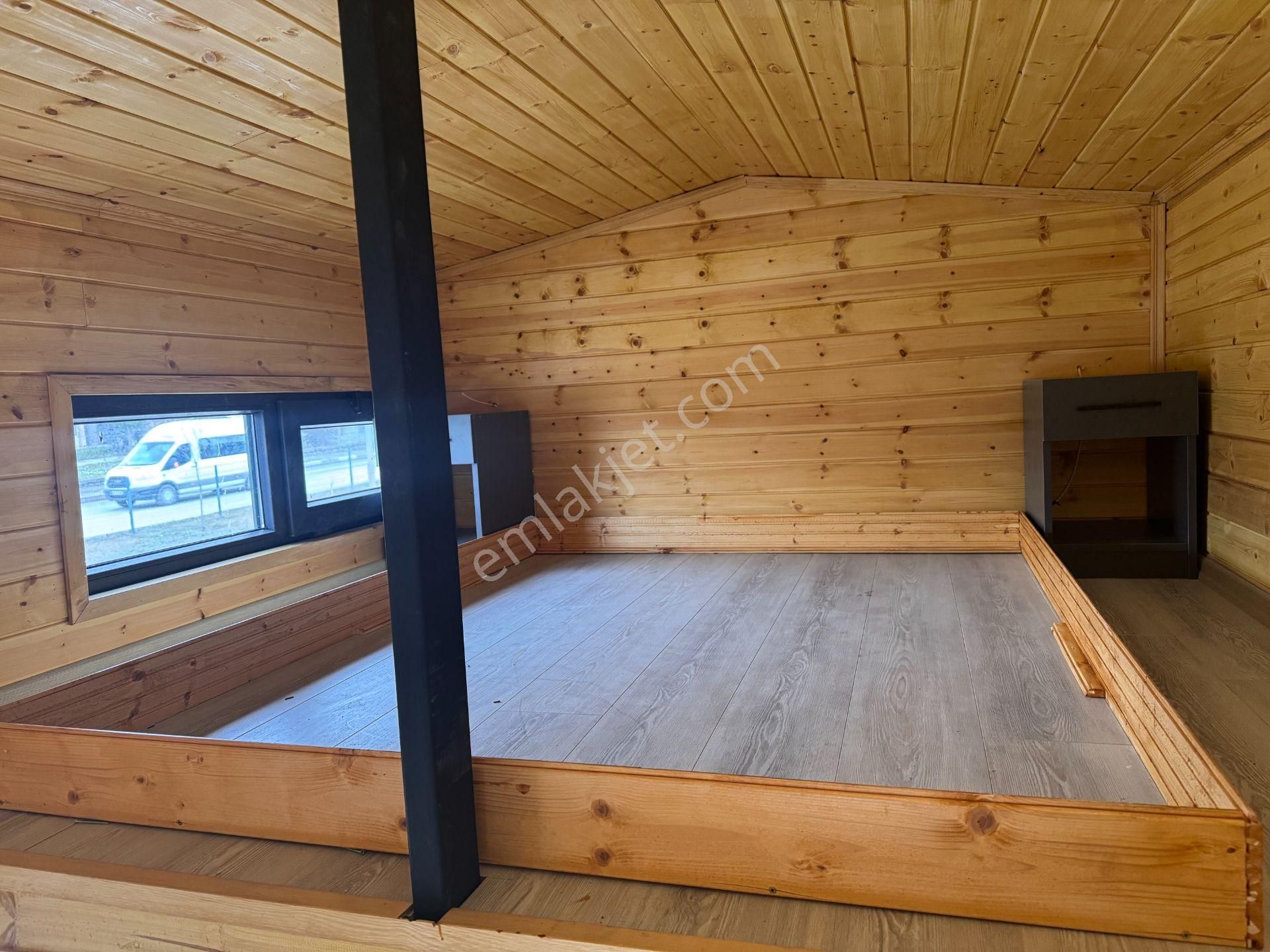 8m Uzunluğunda 2,55m Genişliğinde 4m Yüksekliğinde Loft Katlı - Görsel 9