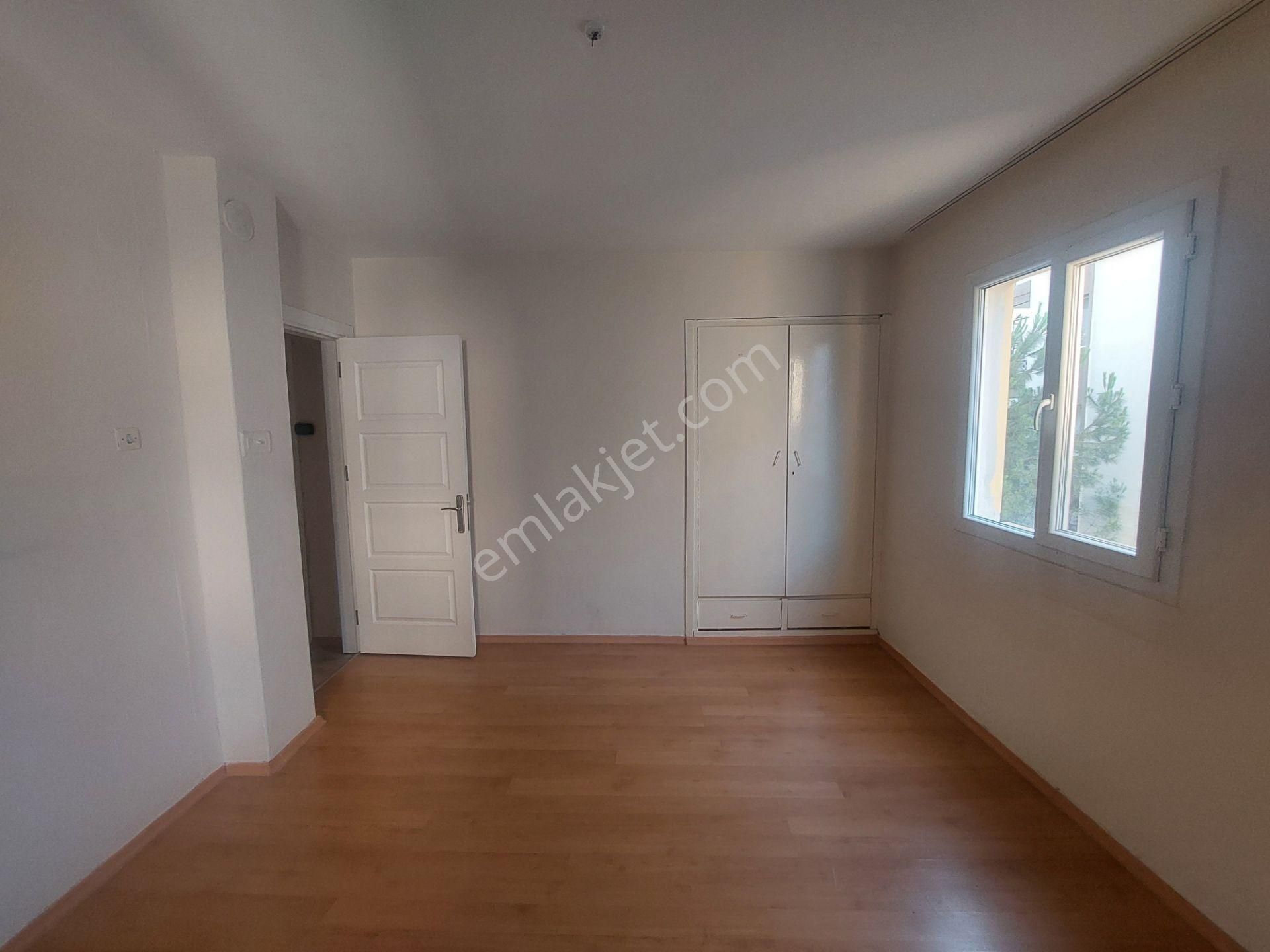 Buca Belediyesi Civarı Adnan Menderes Cad. Arakat 135m2 3+1 - Görsel 18