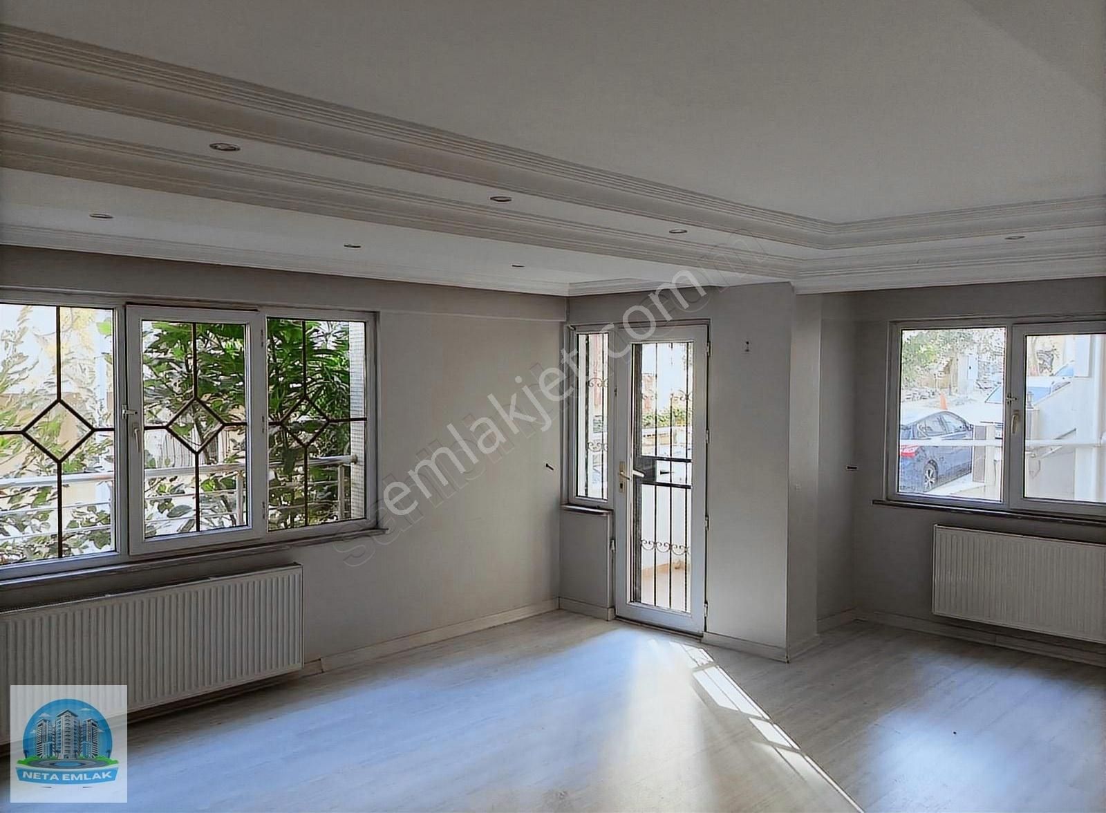 Avcılar Gumuspalada 3+1 160 M2 1 Kat