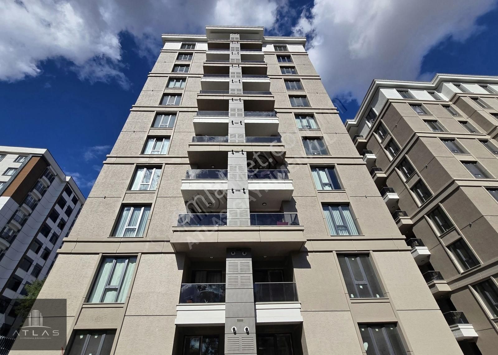 Atlas'tan, Sosyal Tesisli Sitede, 3+1, 145m2, 6.kat, E.banyolu - Görsel 4