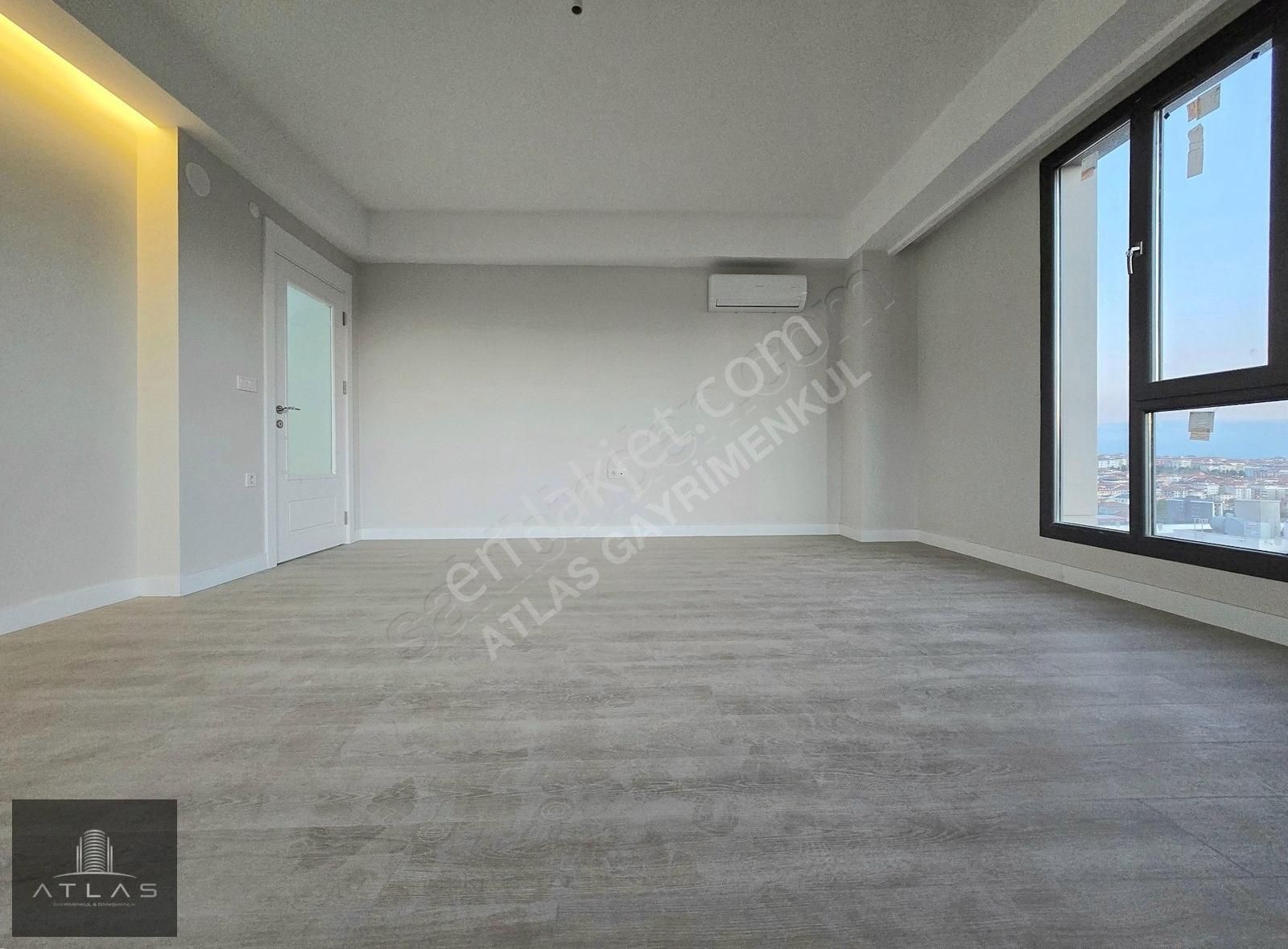 Atlas'tan, Sosyal Tesisli Sitede, 3+1, 145m2, 6.kat, E.banyolu - Görsel 13