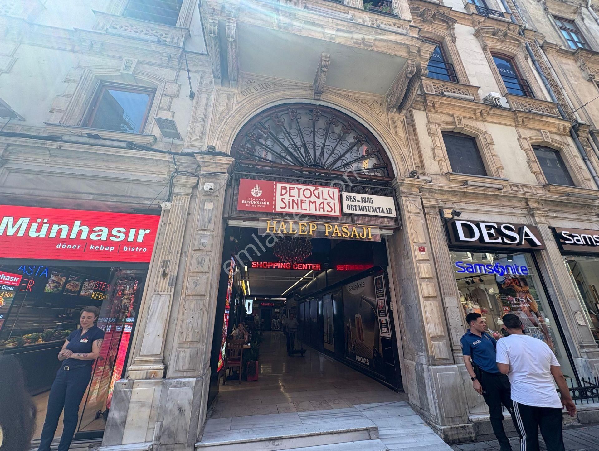 İstanbul Beyoğlu Halep Pasajı'nda Satılık Ofis
