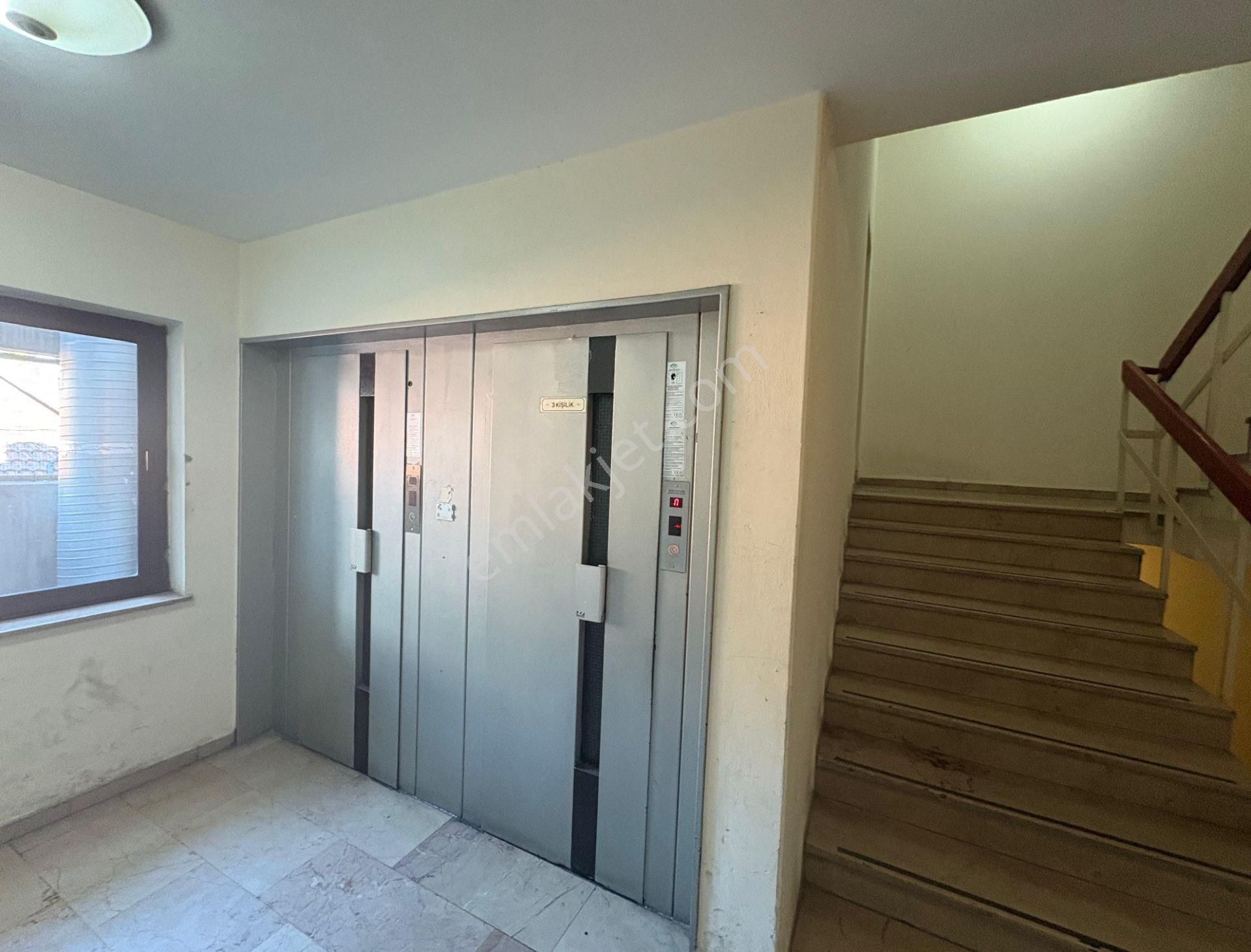 İstanbul Beyoğlu Halep Pasajı'nda Satılık Ofis - Görsel 3