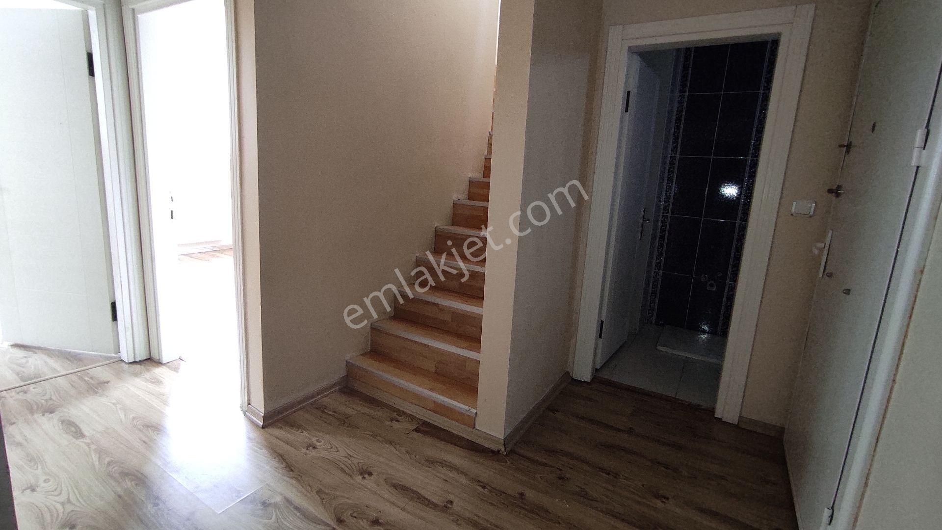 Merve Mahallesi Topraktan Bağımsız Açık Otoparklı 2+1 - Görsel 4