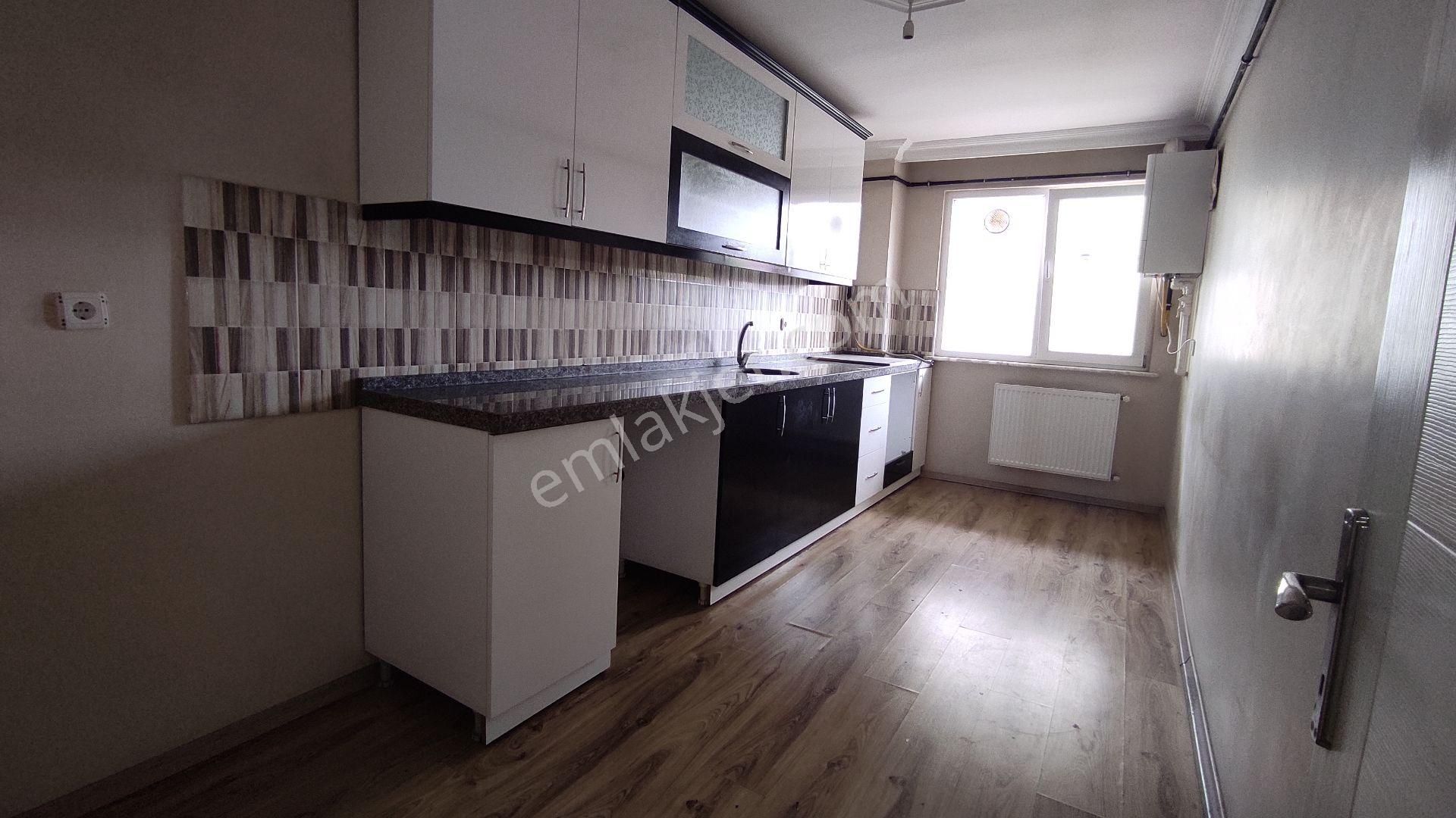 Merve Mahallesi Topraktan Bağımsız Açık Otoparklı 2+1 - Görsel 22