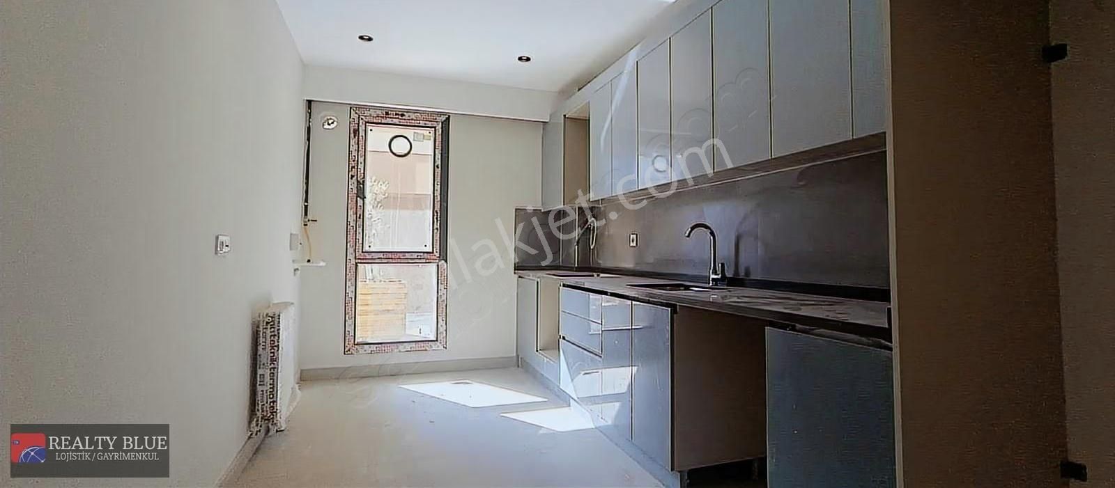 Sultanbeyli Eşref Bitlis Caddesine 150mt 3+1 Lüks Kaliteli Malze - Görsel 19