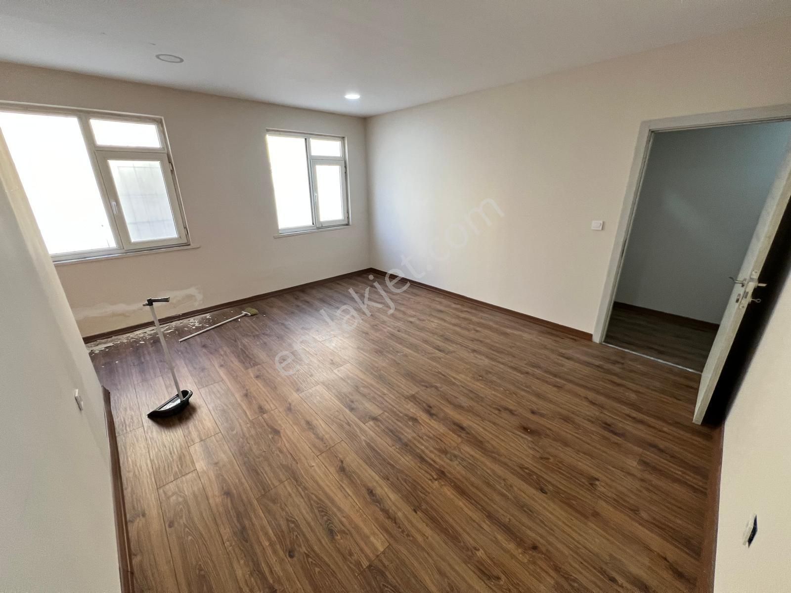 Seba'dan Kemalpaşa Asansörlü 2+1 85m2 Ofis/büro Uygun Kiralık İşyeri - Görsel 4